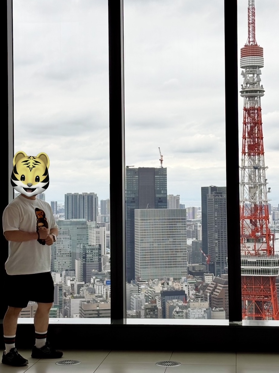 BAPE Milo on Ape Head T-Shirt White 착용 스타일 - 1