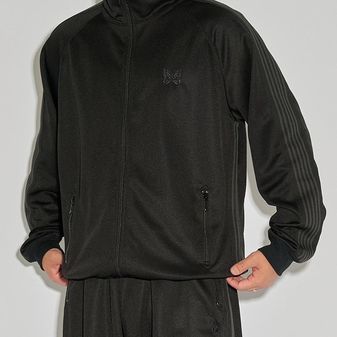 Needles x Studious Custom-Made Poly Smooth Track Jacket Black 착용 스타일