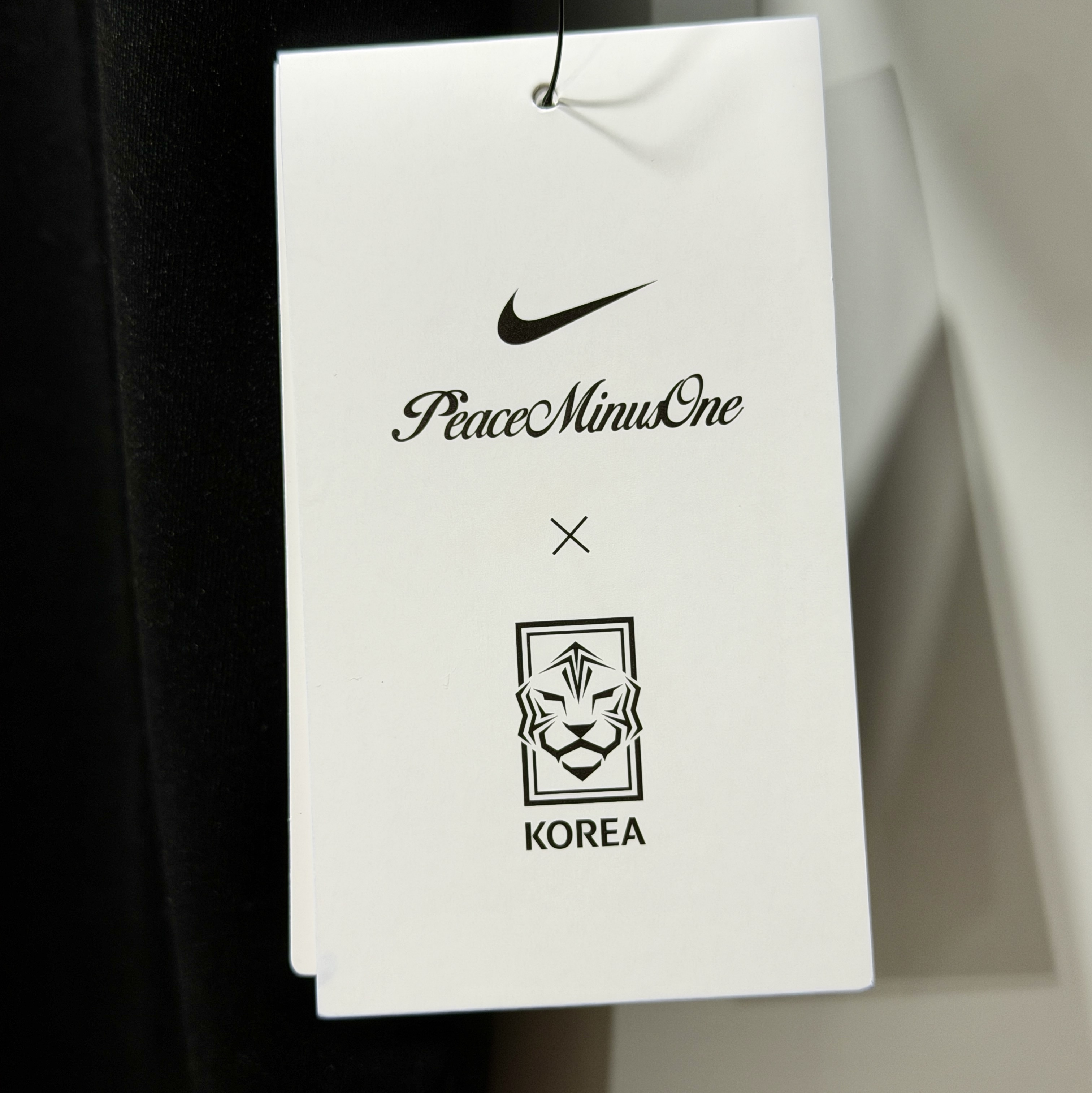 Nike x Peaceminusone Korea Academy Pro Short-Sleeve Football Top Black White 착용 스타일 - 4
