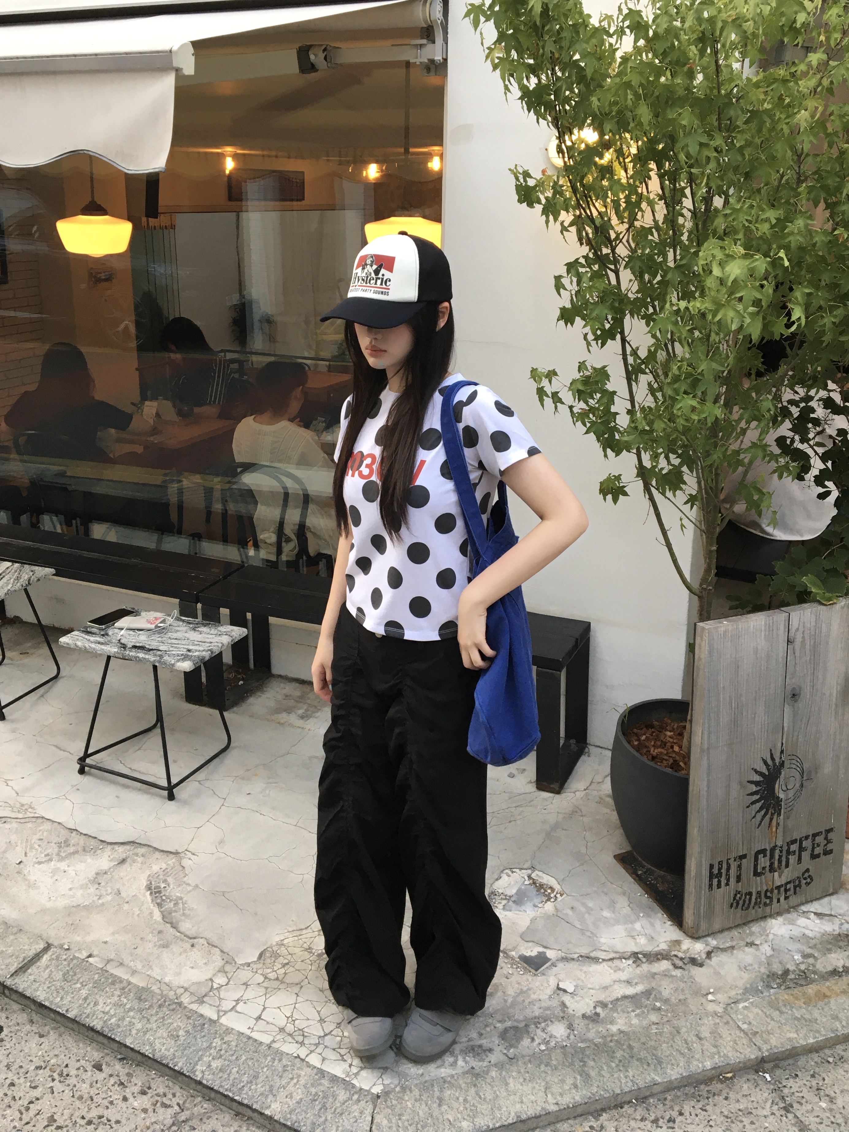 Hysteric Glamour Guitar Girl Mesh Cap Black, COYSEIO Coy Bumble Sneakers Grey 착용 스타일
