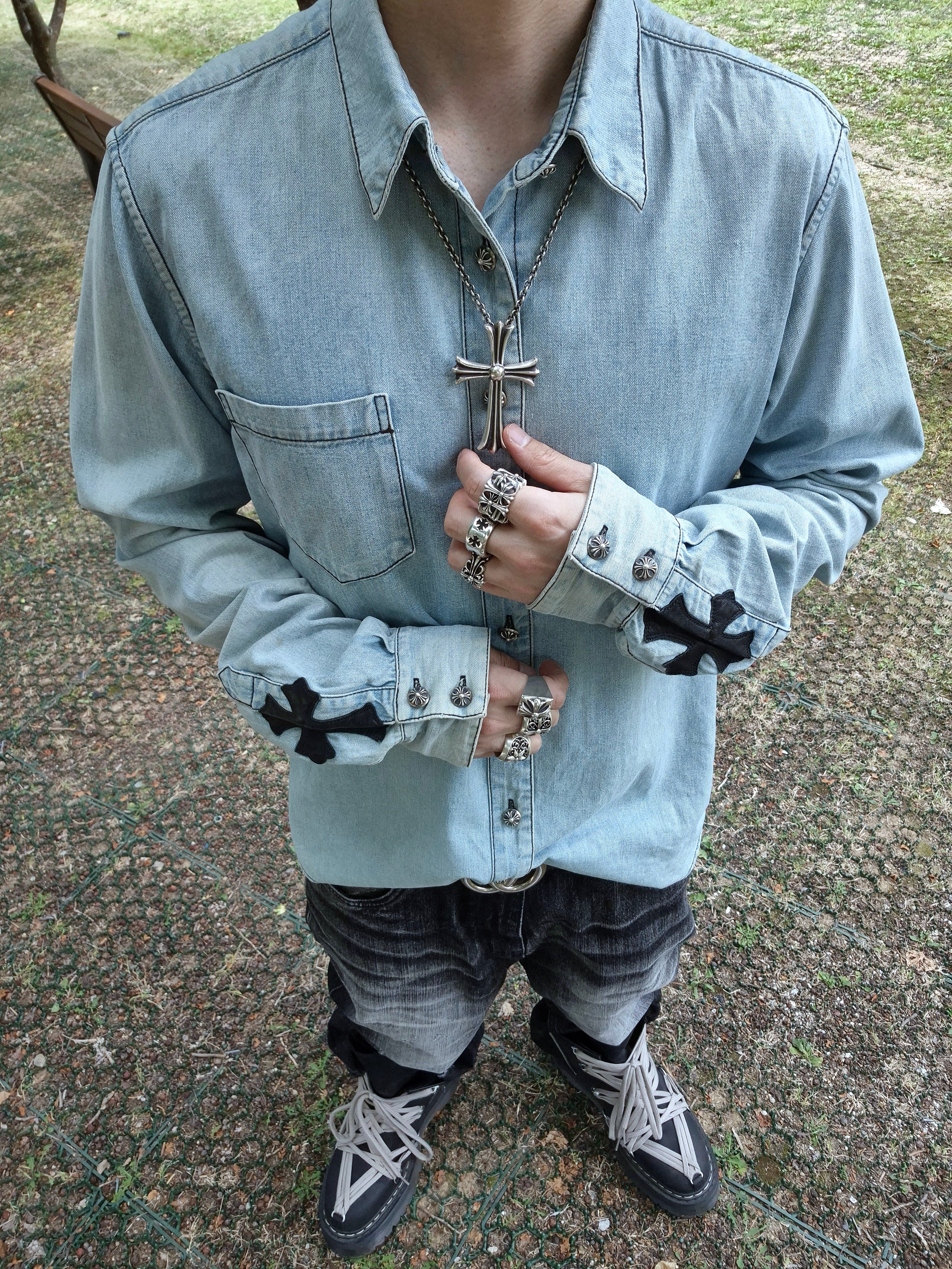 Chrome Hearts Double Floral Cross Ring Silver, Gucci Flat Marmont Belt Black 착용 스타일 - 4