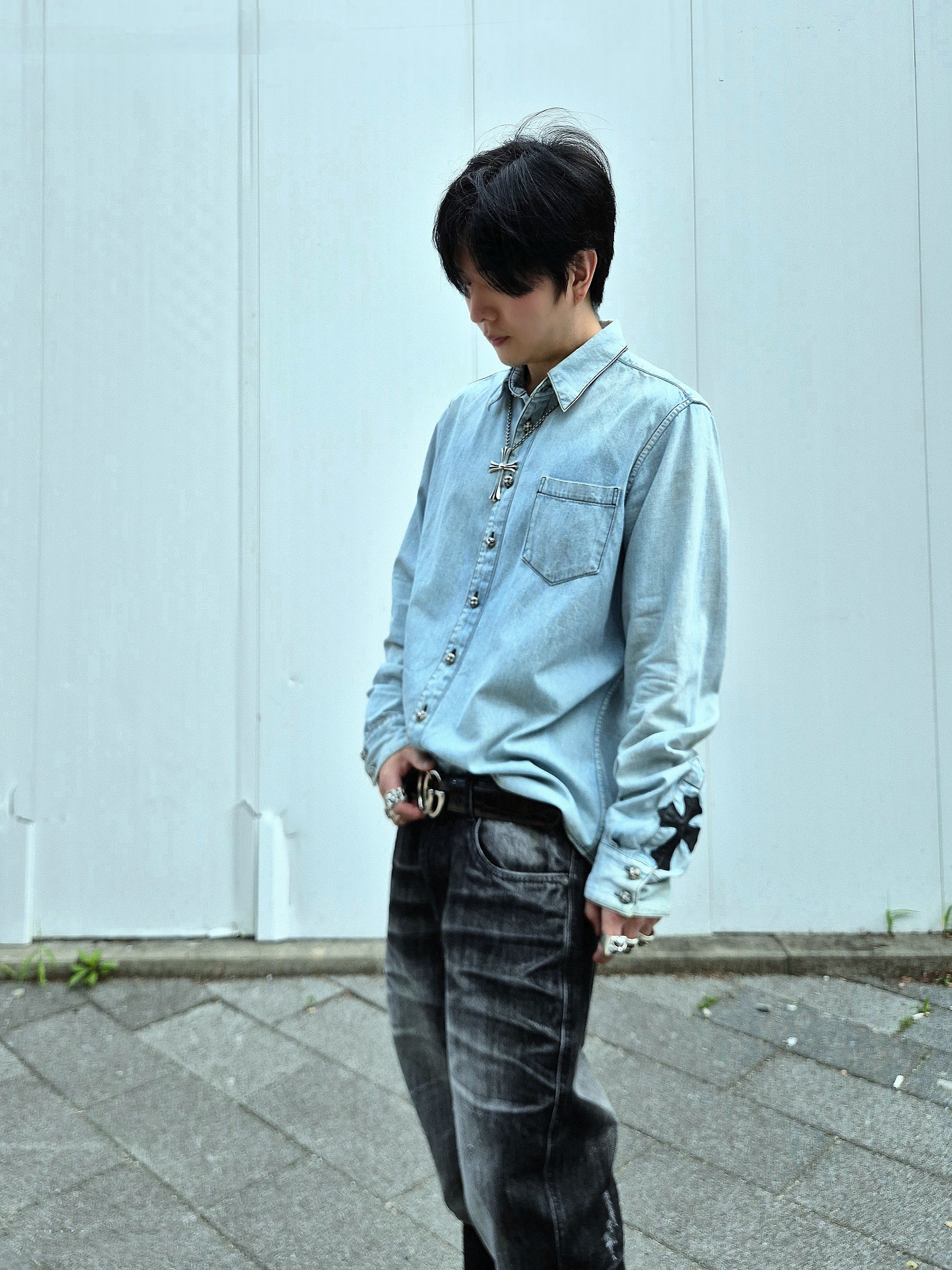 Gucci Flat Marmont Belt Black, Dr. Martens x Rick Owens 1460 Quad Sole Mega Lace Boots Black 착용 스타일 - 3
