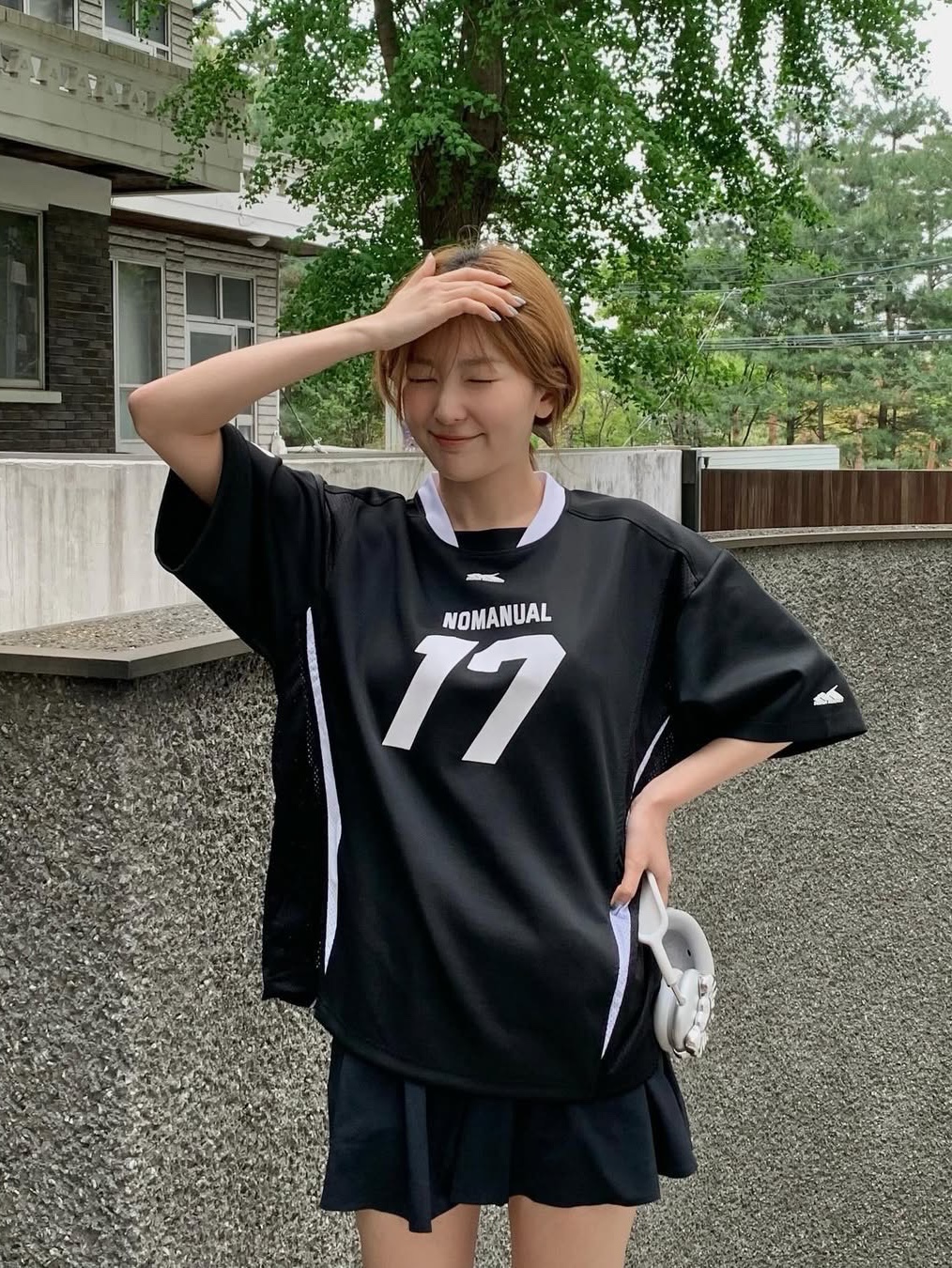 NOMANUAL 17 Mesh Block Football Jersey Black, Apple AirPods Max Lightning Silver (Korean Ver.) 착용 스타일