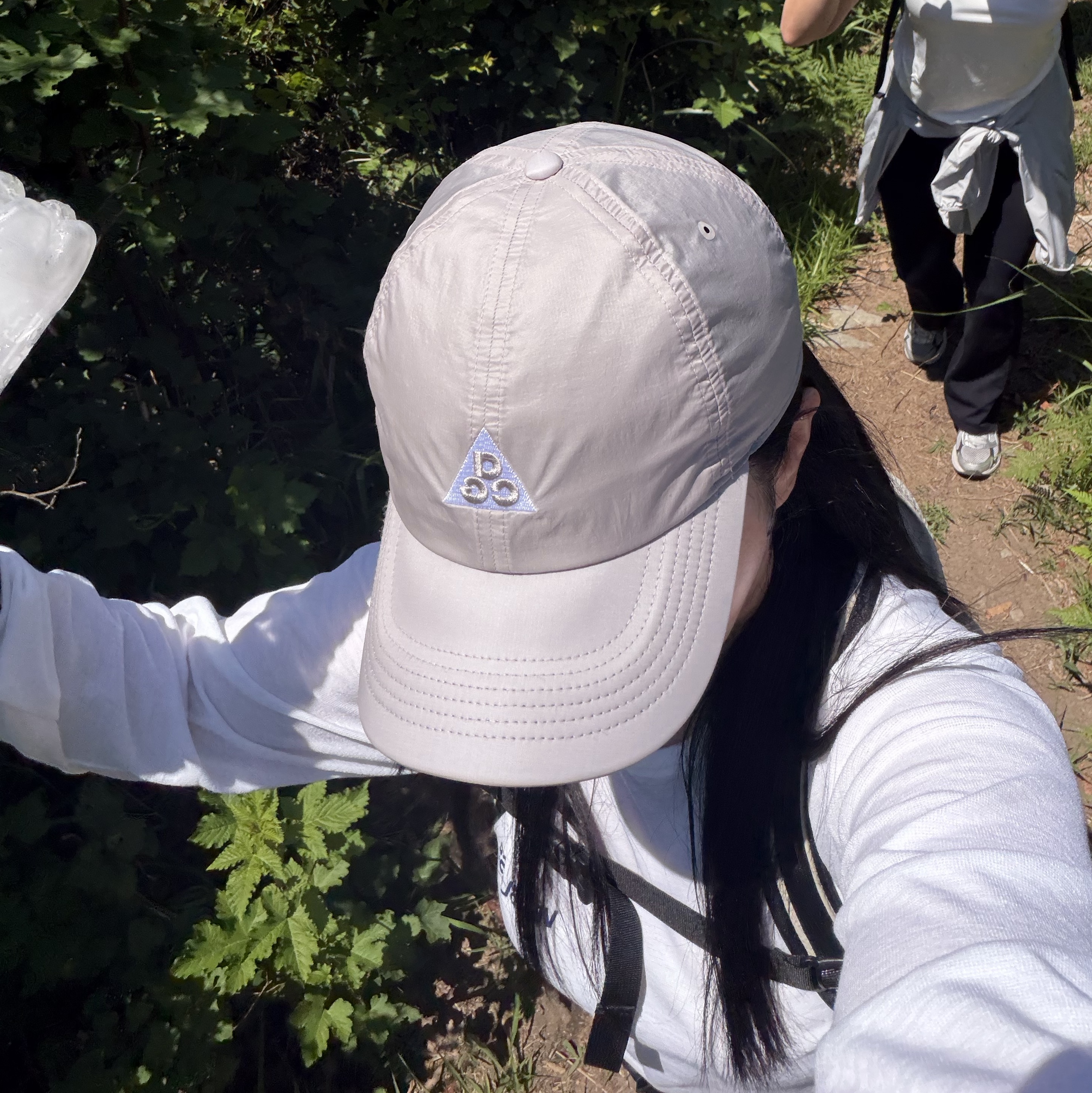 Nike ACG Dri-Fit Club Trail Cap College Grey 착용 스타일 - 2
