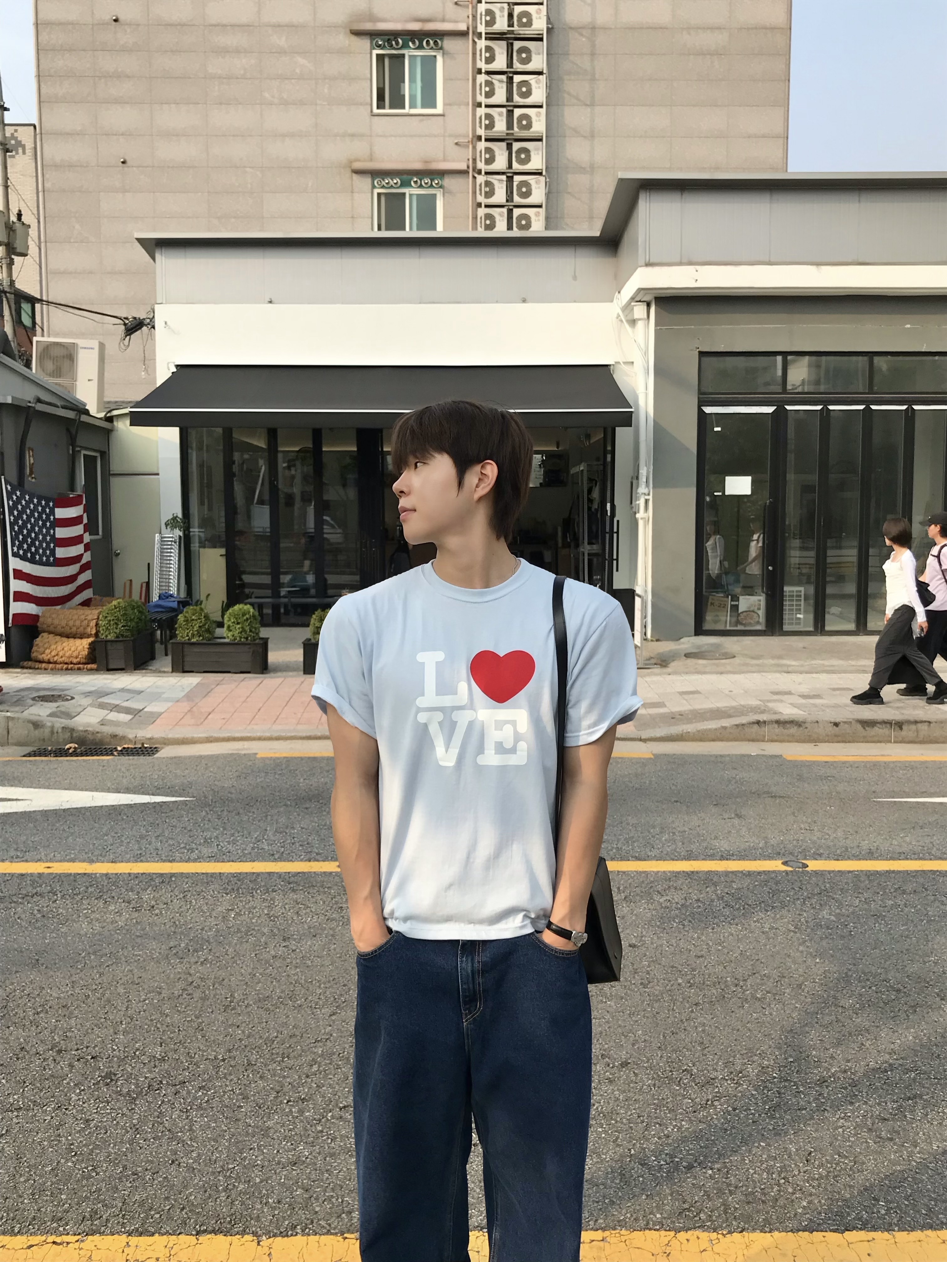 TOWTOW.ARCHIVE Timeless Twist Wristlet V3_Black&Silver, Oofos OOriginal Black 착용 스타일 - 1
