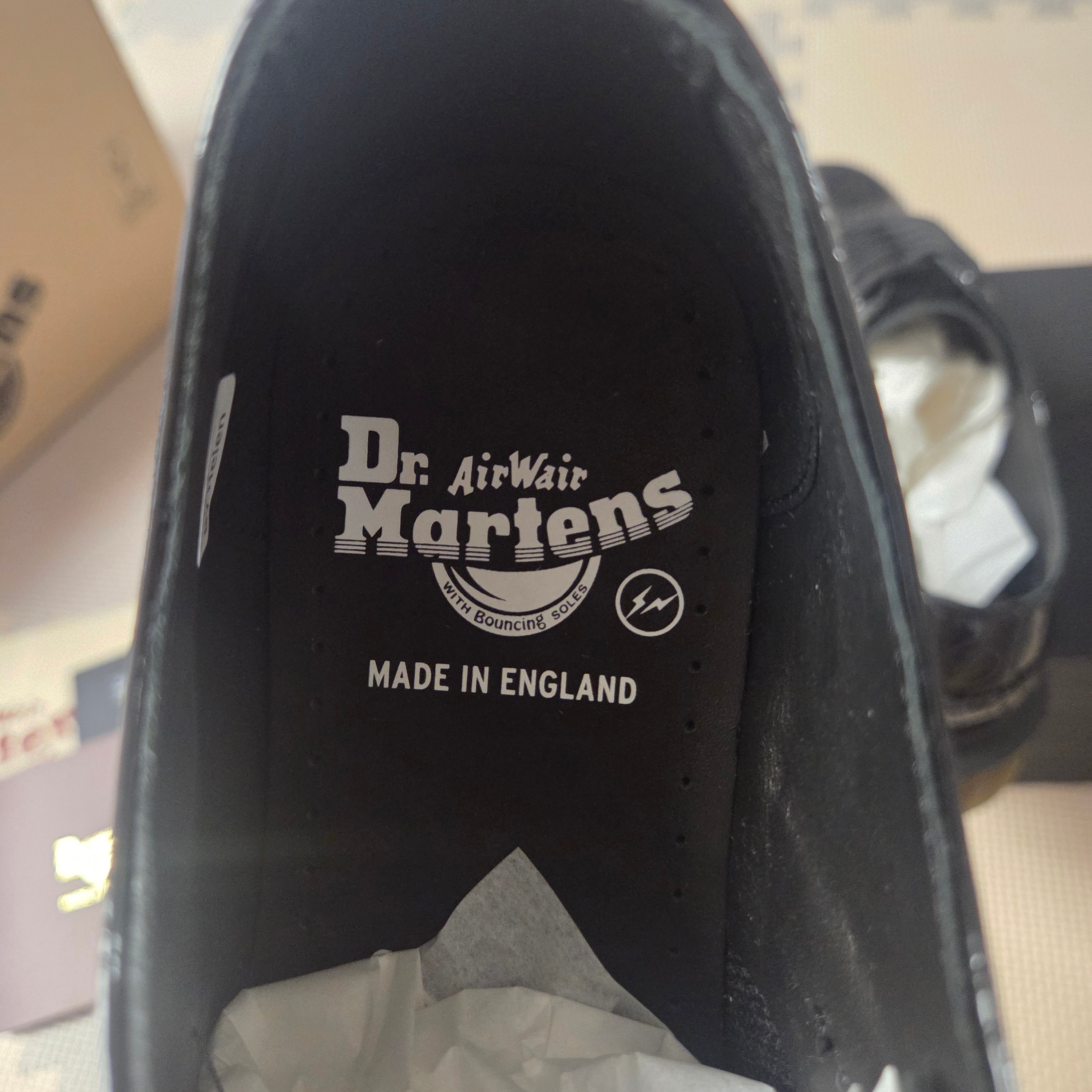 Dr. Martens x Fragment Hollingborn Brogue Black 착용 스타일 - 2