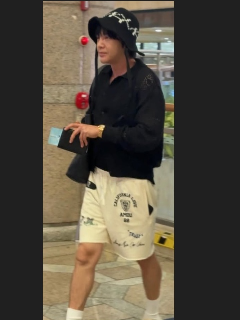 [KREAM 단독] AMOU Cali Shorts Cream 착용 스타일