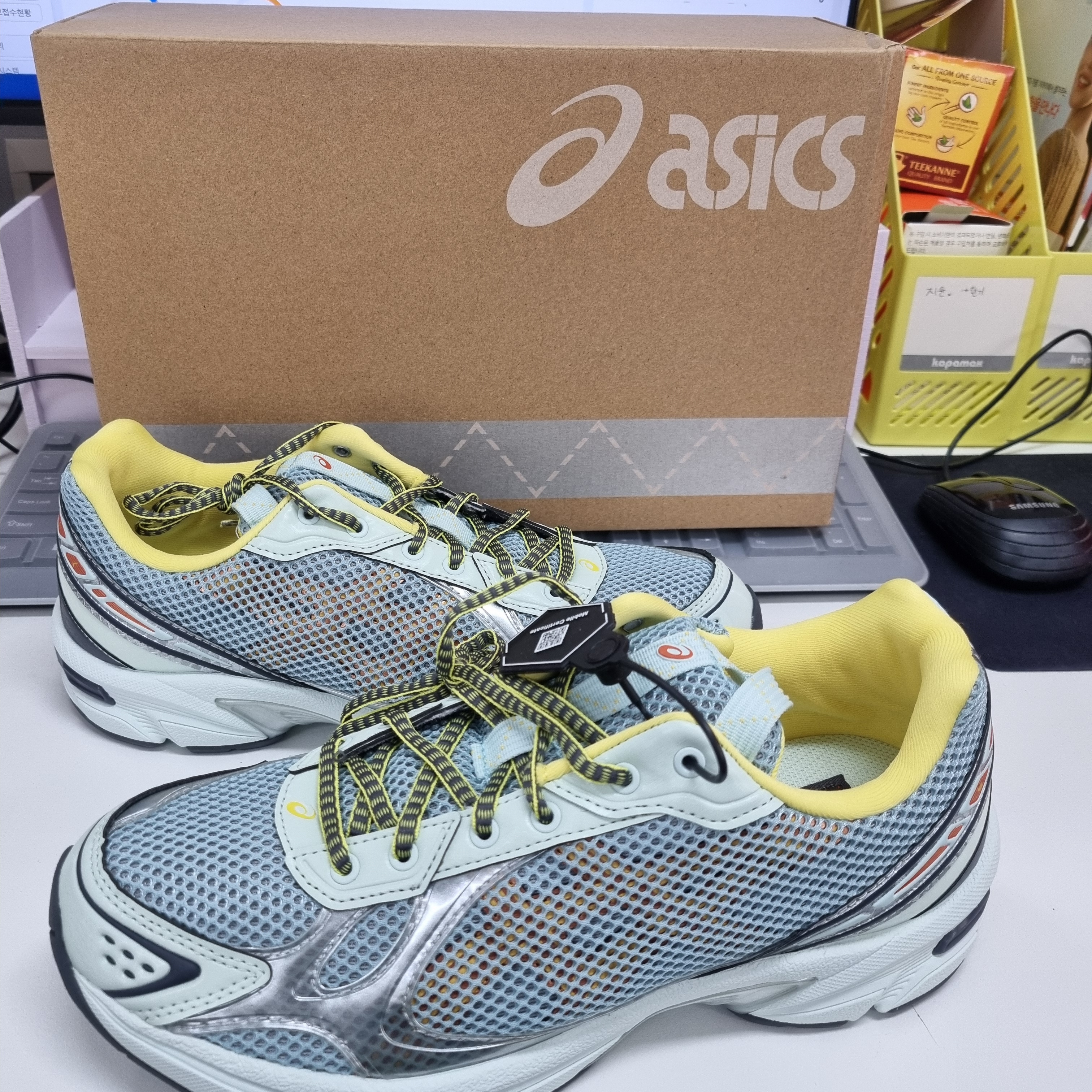 Asics UB4-S Gel-1130 Smoke Blue 착용 스타일