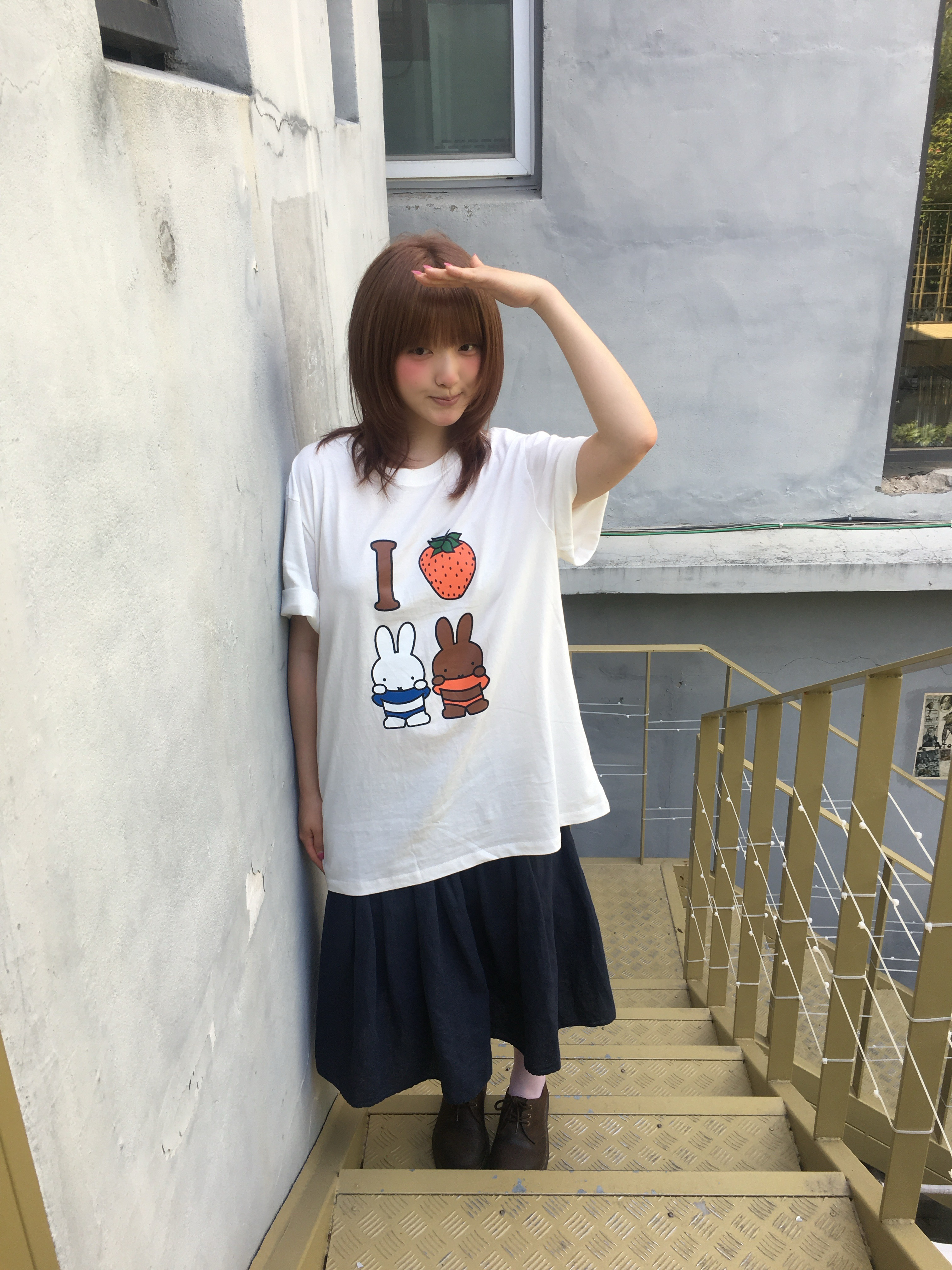 MILLO WOMEN x miffy I Love Miffy T-Shirt Ivory, MILLO WOMEN x miffy Miffy Signature Cap Vintage Blue 착용 스타일 - 5