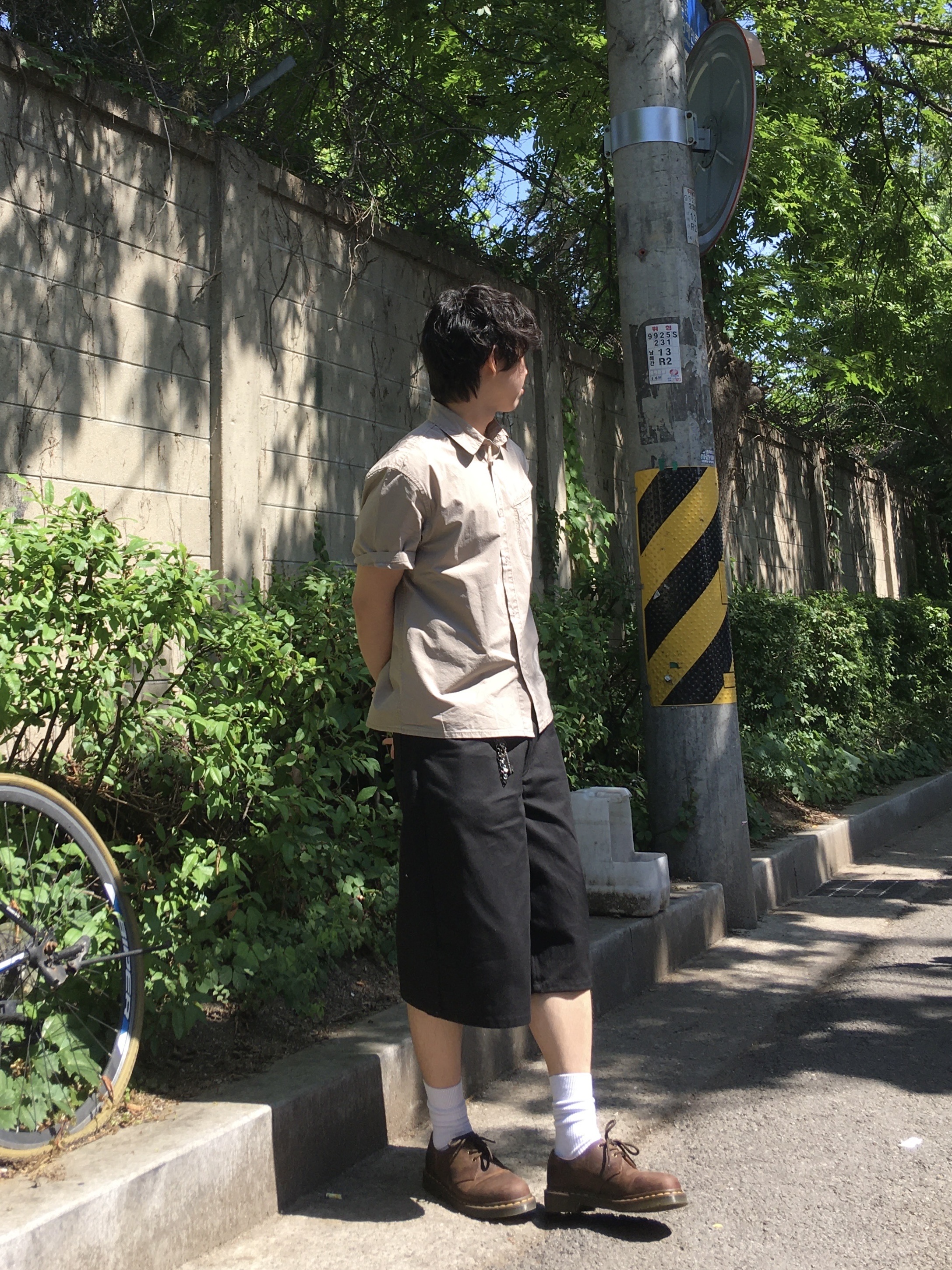 Dr. Martens 1461 Crazy Horse Dark Brown 착용 스타일 - 4