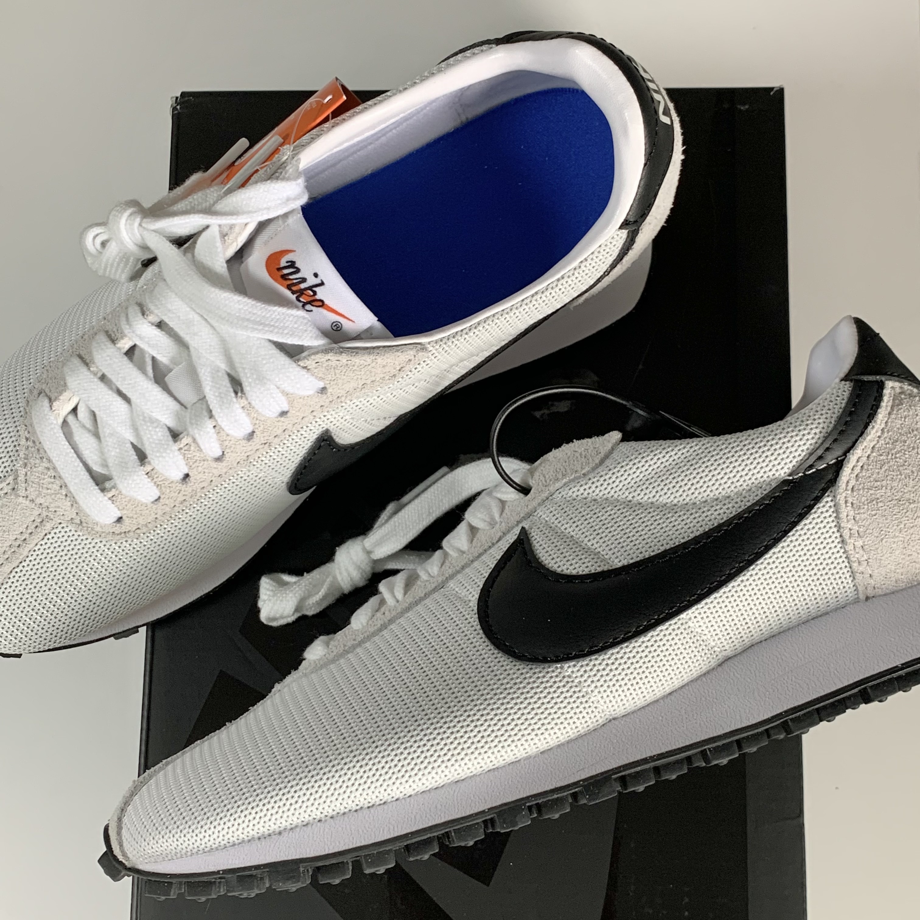 (W) Nike LD-1000 Summit White and Black 착용 스타일