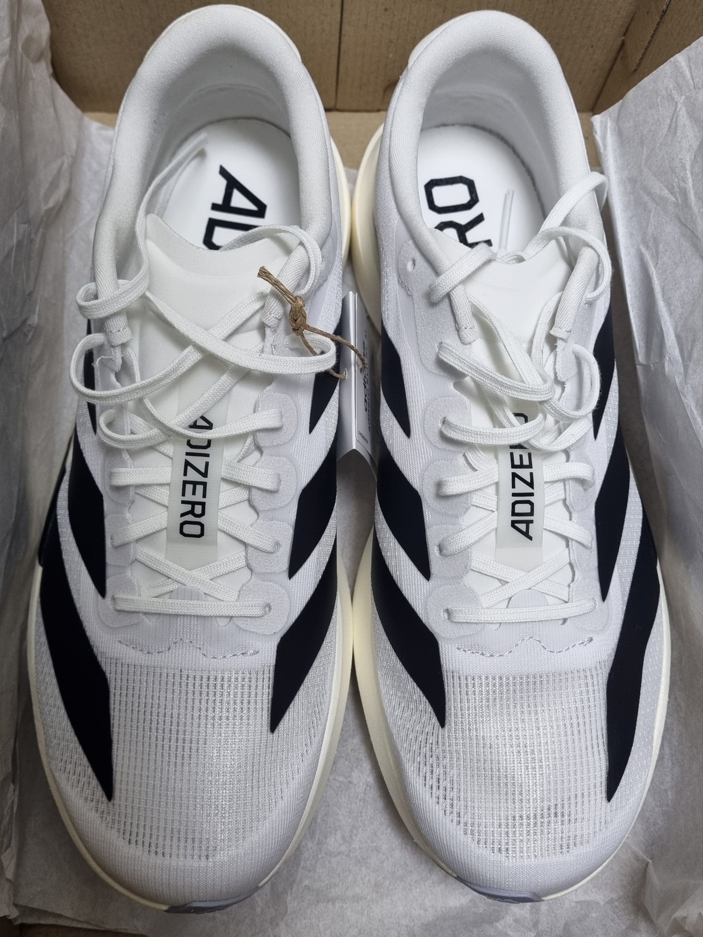Adidas Adizero EVO SL Cloud White Core Black 착용 스타일