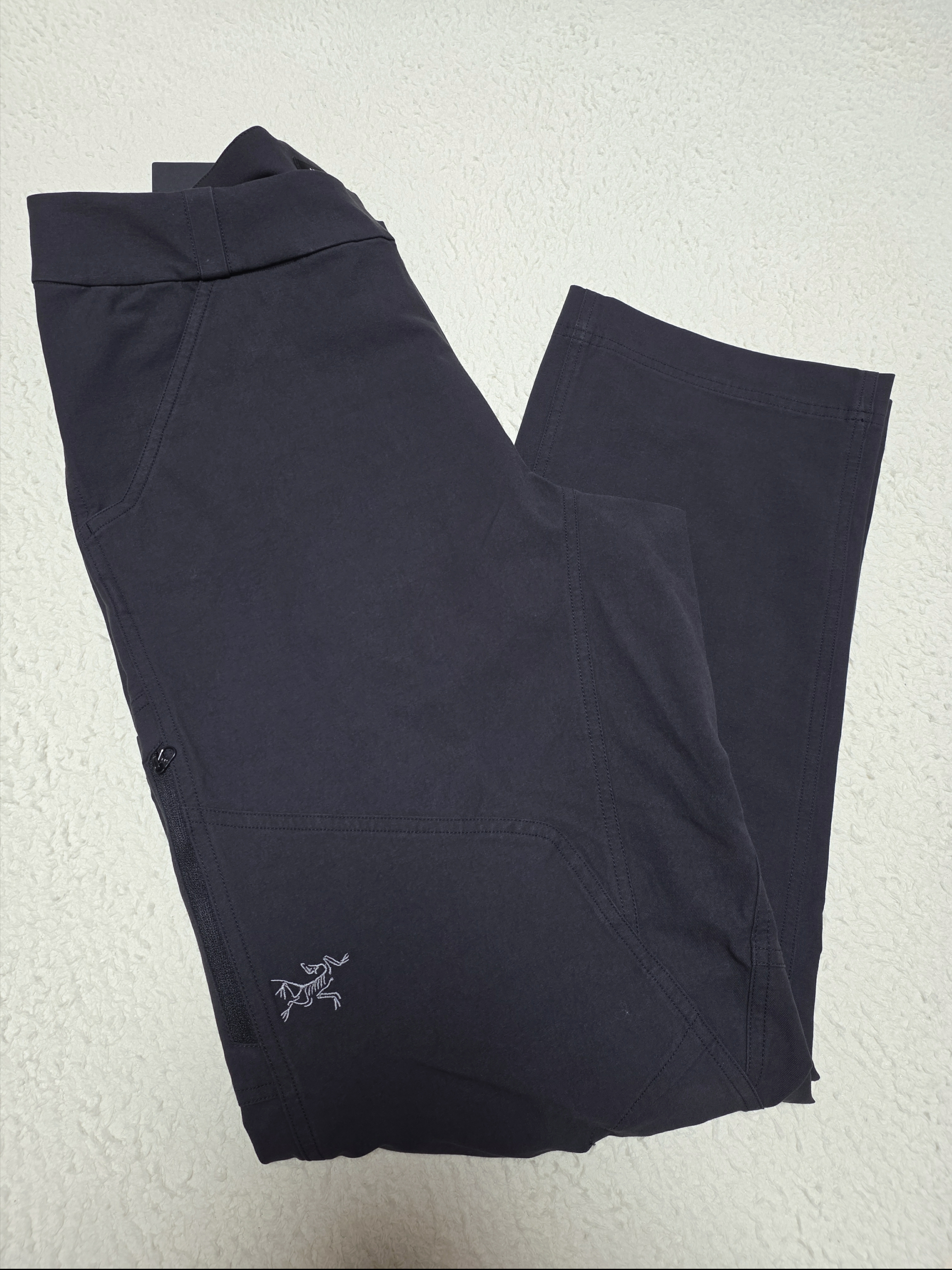 Arc'teryx Cronin Cotton Pants Black, Arc'teryx Cronin Pants Black 착용 스타일 - 1