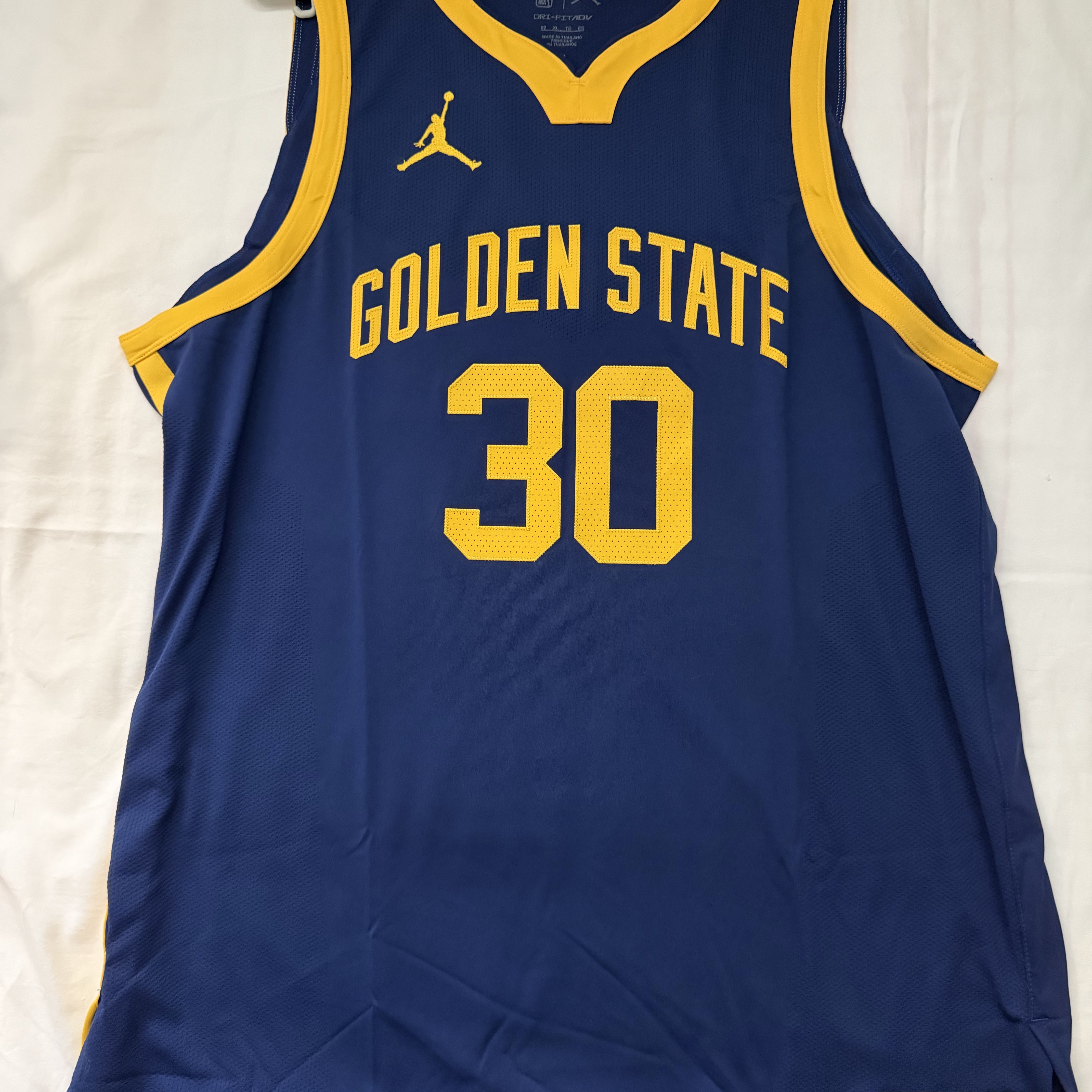 Jordan Stephen Curry Golden State Warriors Statement Edition Dri-Fit NBA Swingman Jersey Loyal Blue 착용 스타일 - 1