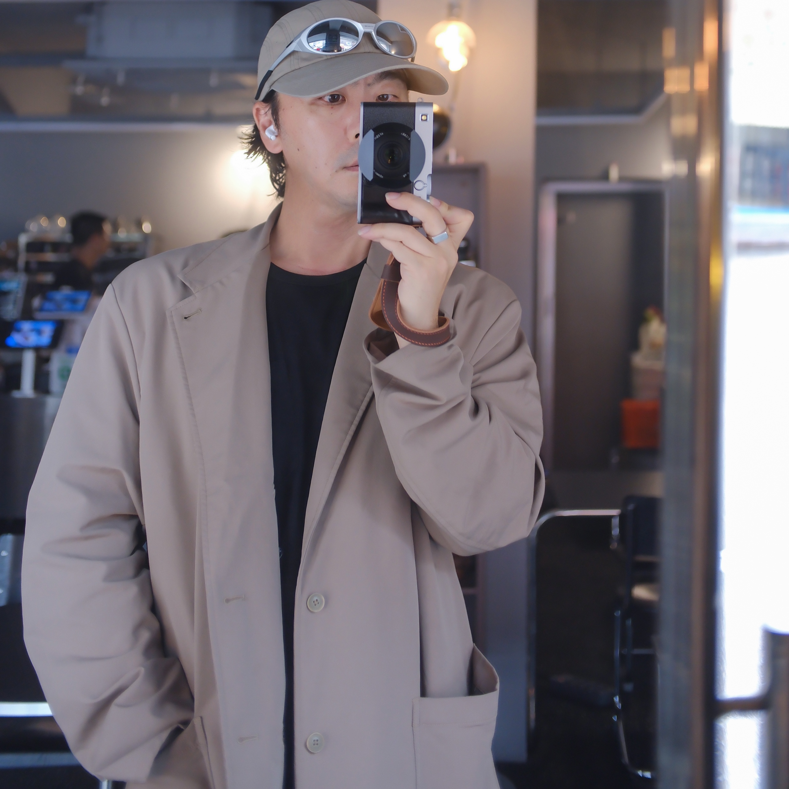 Nanamica Alphadry Club Jacket Gray, Nanamica Coolmax Jersey Pocket T-Shirt Black 착용 스타일