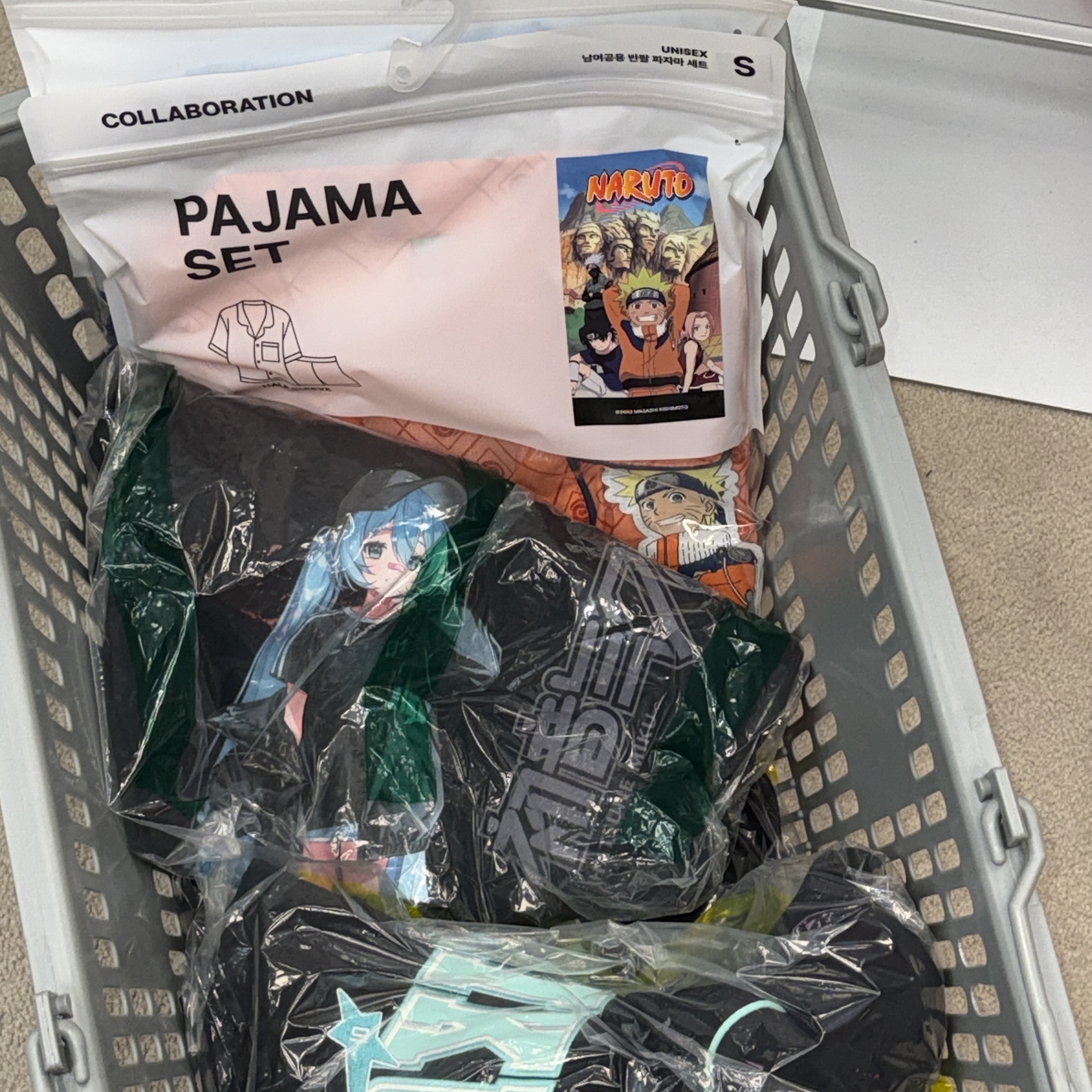 Spao x Naruto Short Sleeve Pajamas Orange, Spao x Naruto Short Sleeve Pajamas Blue 착용 스타일 - 2