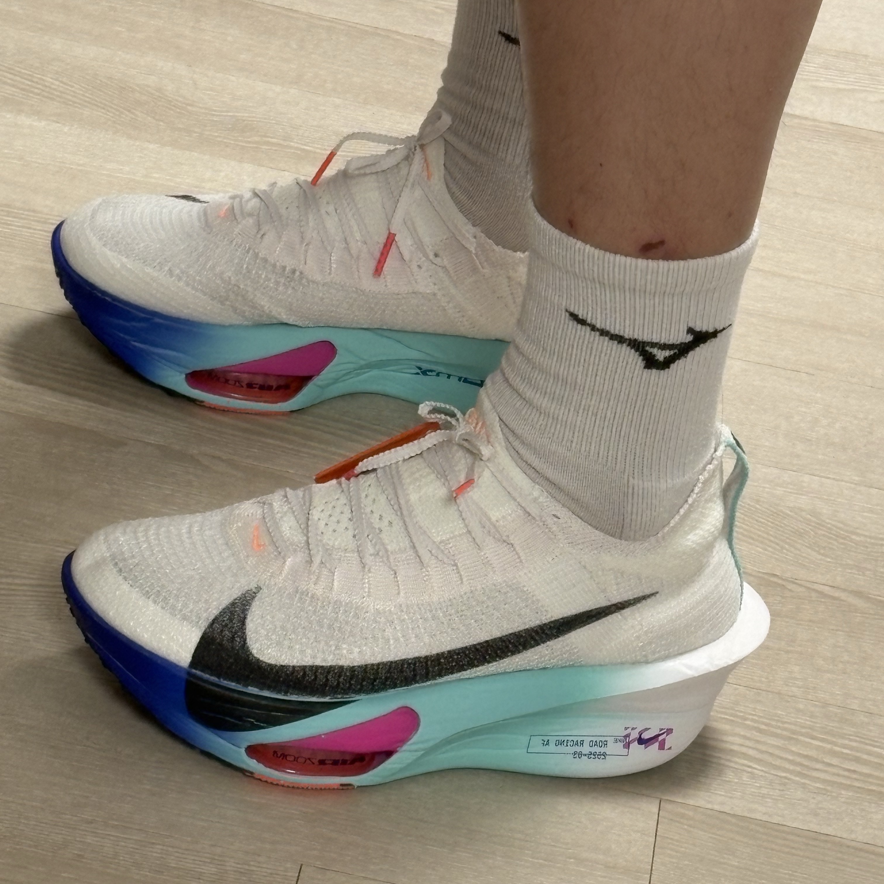 Nike Air Zoom Alphafly Next% 3 White Hyper Turquoise 착용 스타일 - 3