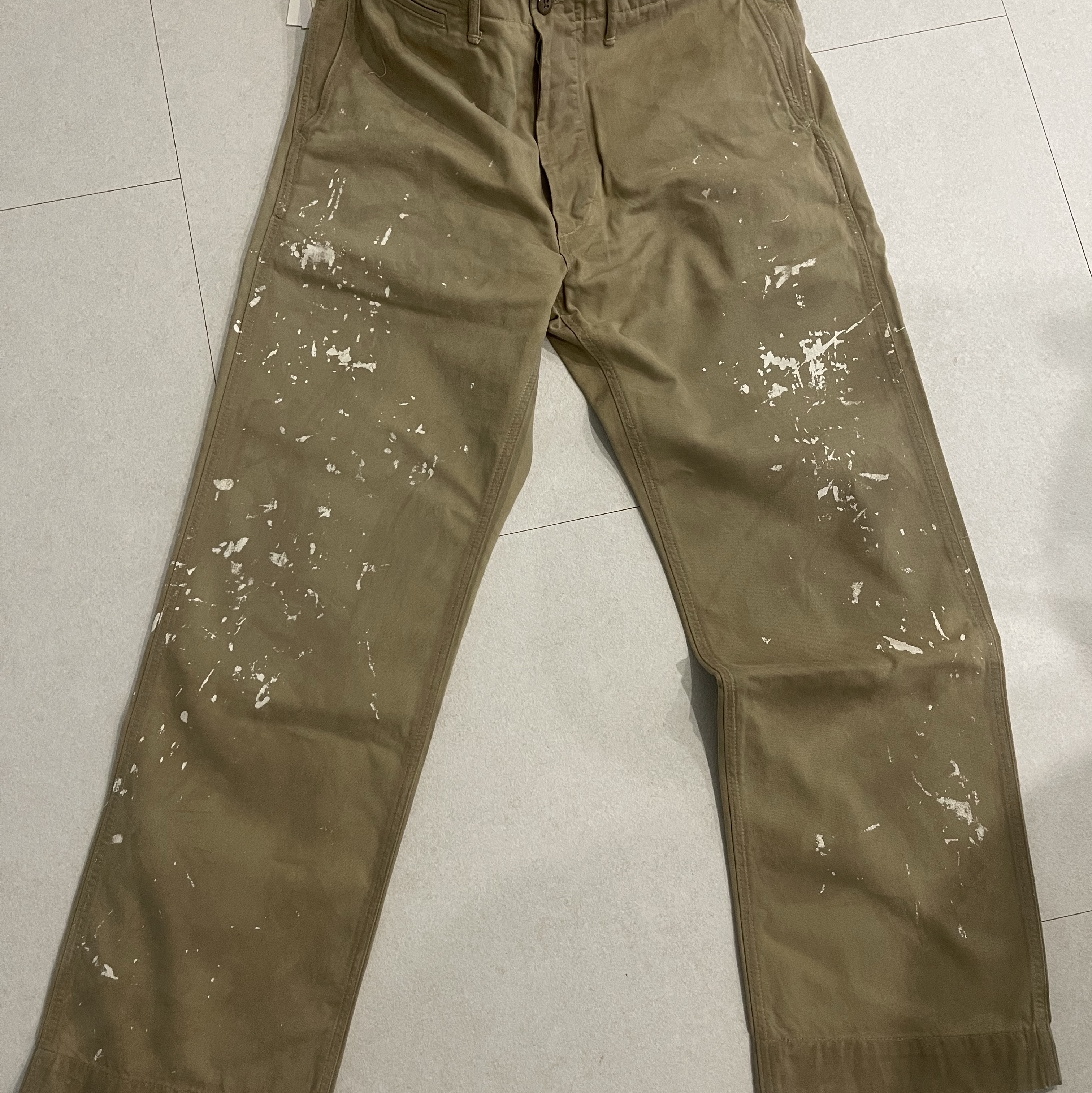 Double RL Distressed Chino Field Pant New Khaki 착용 스타일 - 1