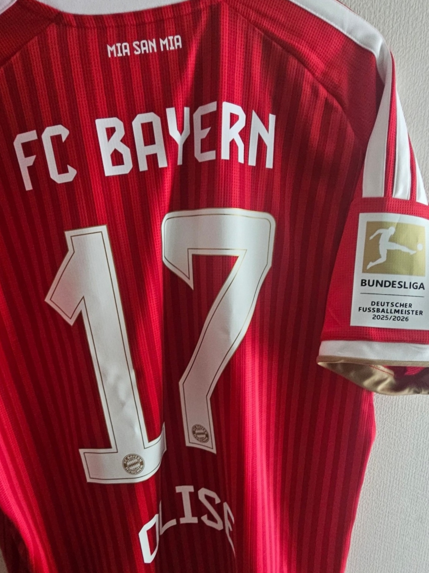 Adidas FC Bayern Munchen 2026/27 Home Jersey Better Scarlet White - KR Sizing (Non Marking Ver.) 착용 스타일 - 2