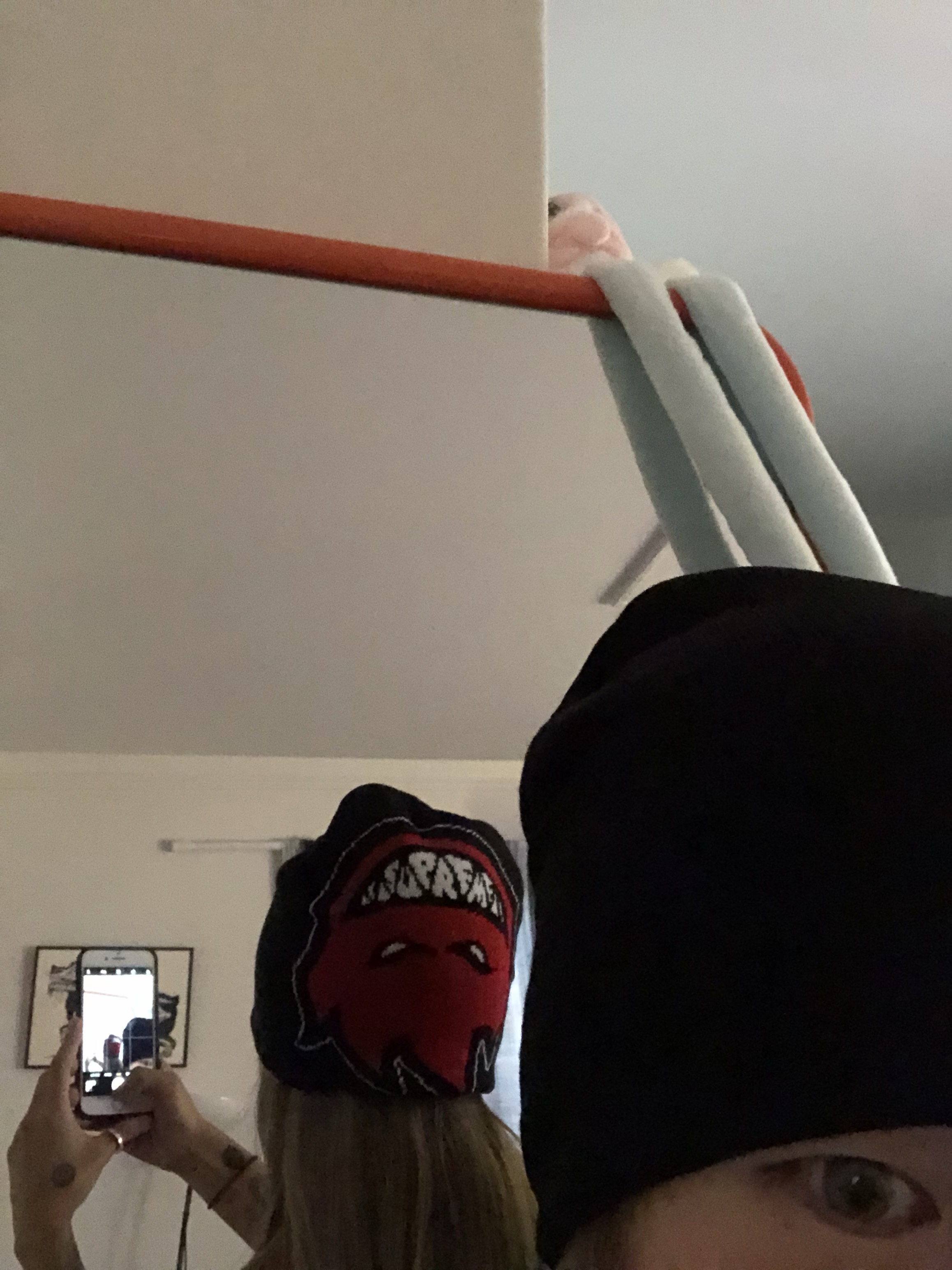Supreme x Spitfire Beanie Black - 26SS 착용 스타일 - 2