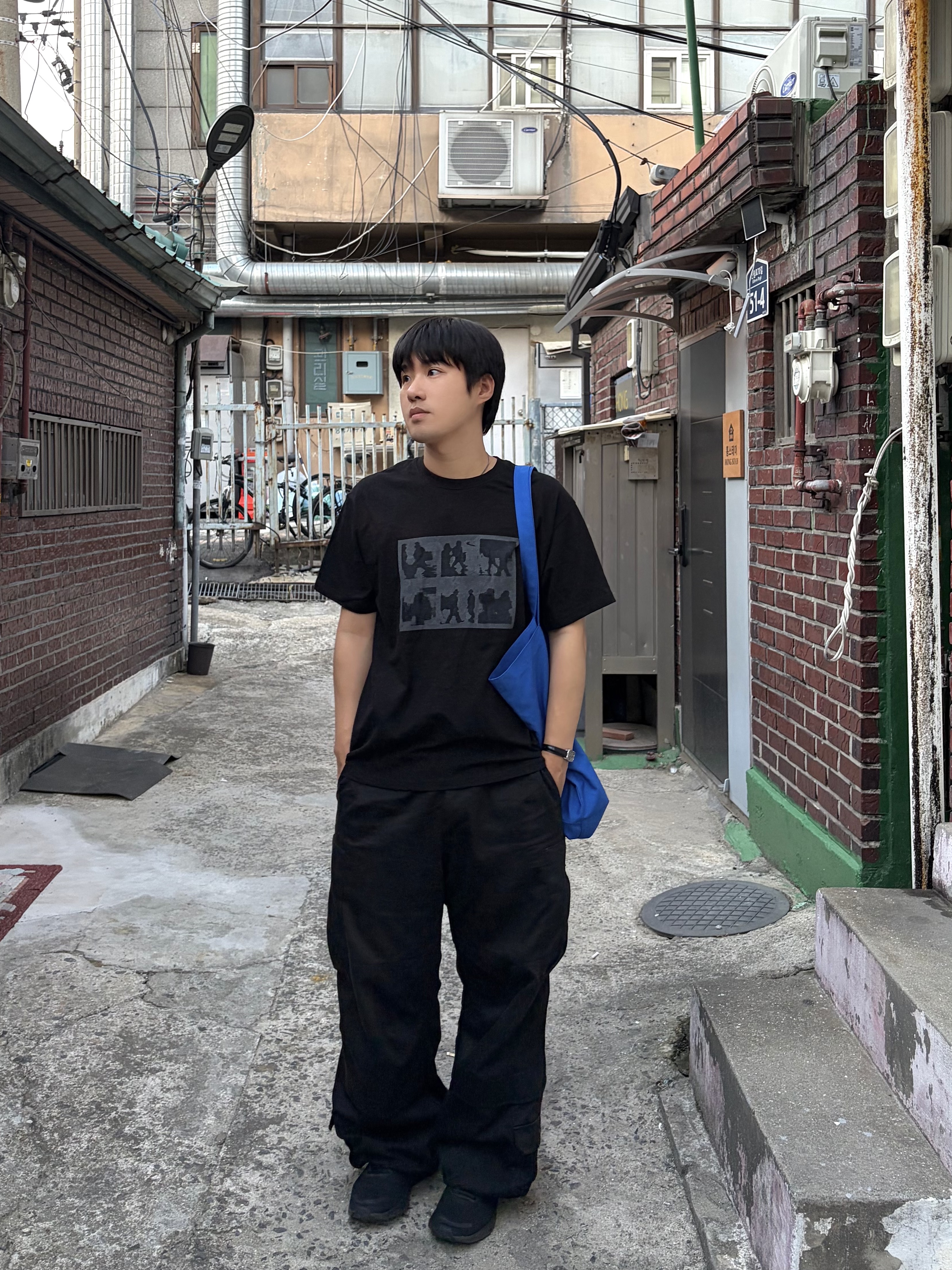 noun Easeful Tote Bag Blue, Nike Revolution 7 Black Off Noir 착용 스타일 - 2