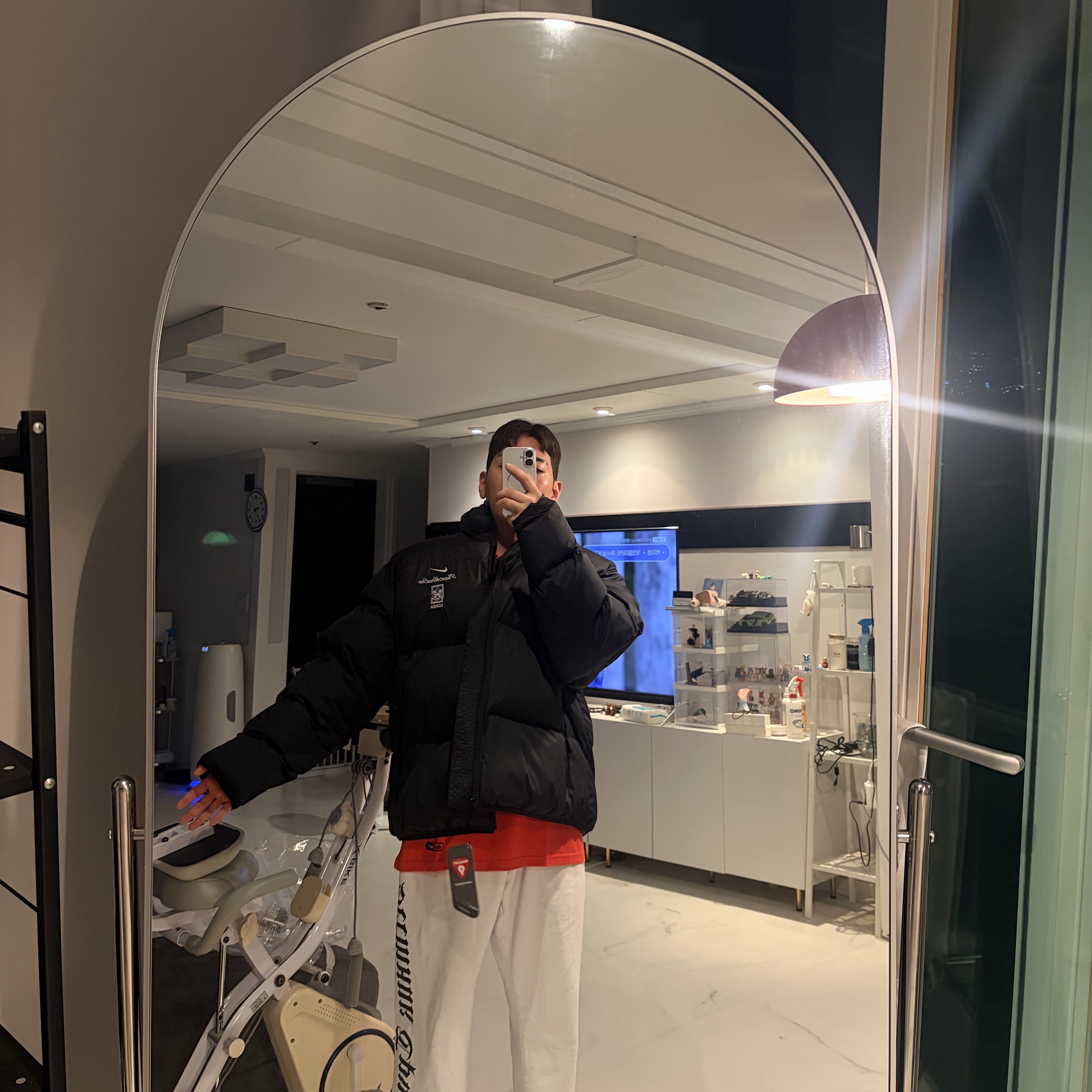 Nike x Peaceminusone Korea Puffer Jacket Black (IM3224-010) 착용 스타일 - 1