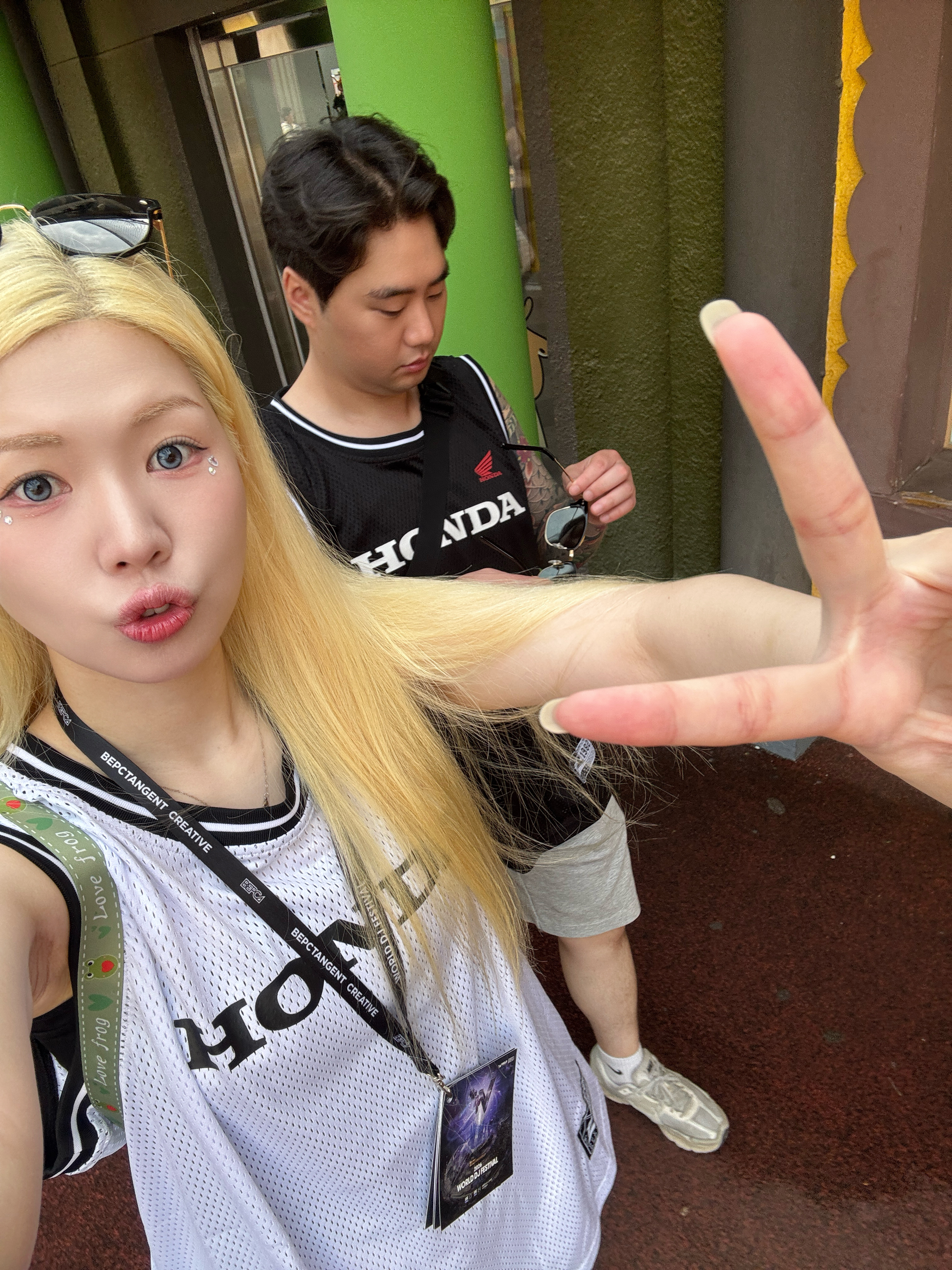 Honda Mesh 20 Jersey Sleeveless White, Honda Mesh 20 Jersey Sleeveless Black 착용 스타일 - 2