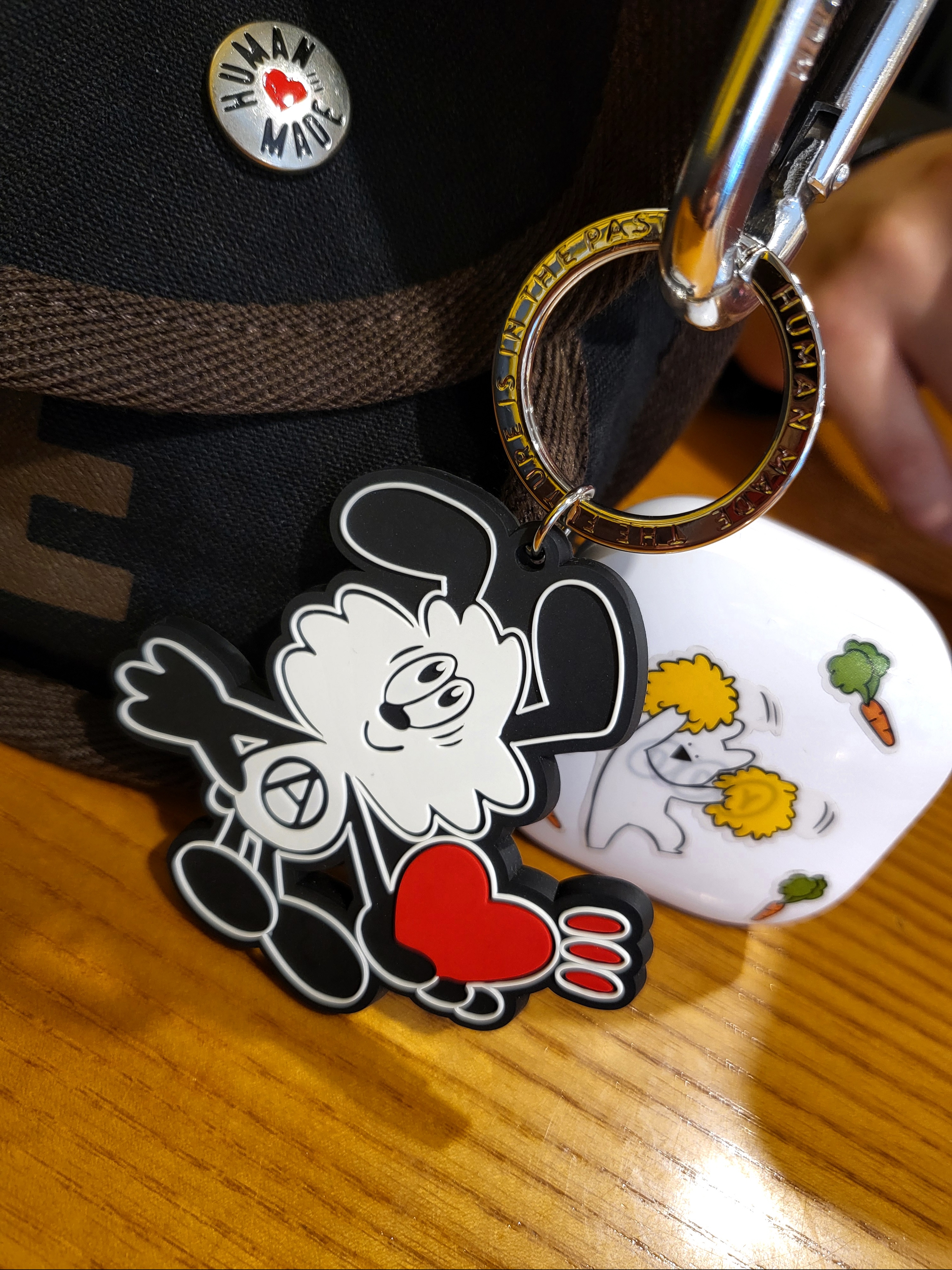 Human Made x Verdy Rubber Keyring Black - Jamsil Store Exclusive 착용 스타일
