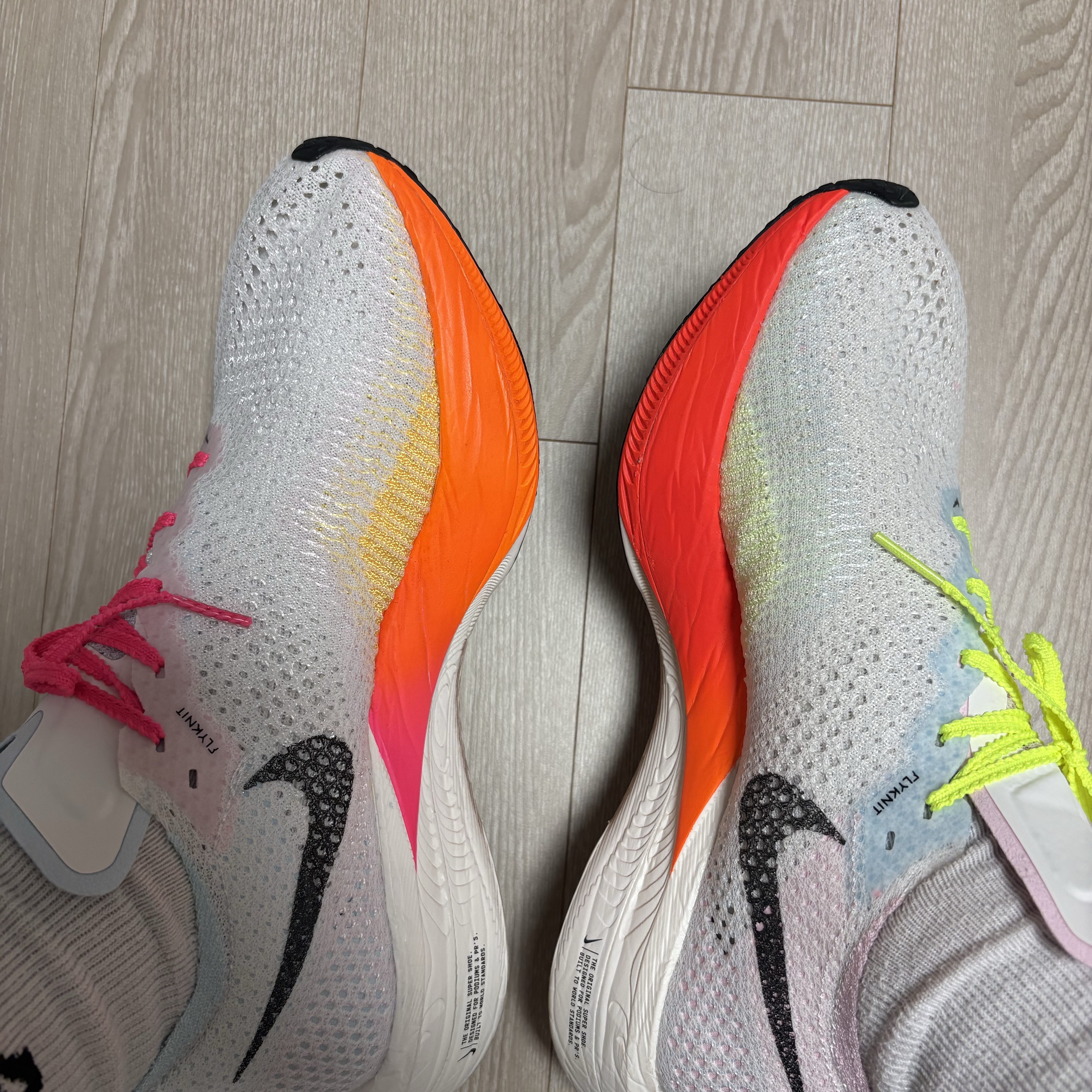 Nike ZoomX Vaporfly Next% 3 FK Multicolor Black 착용 스타일 - 4