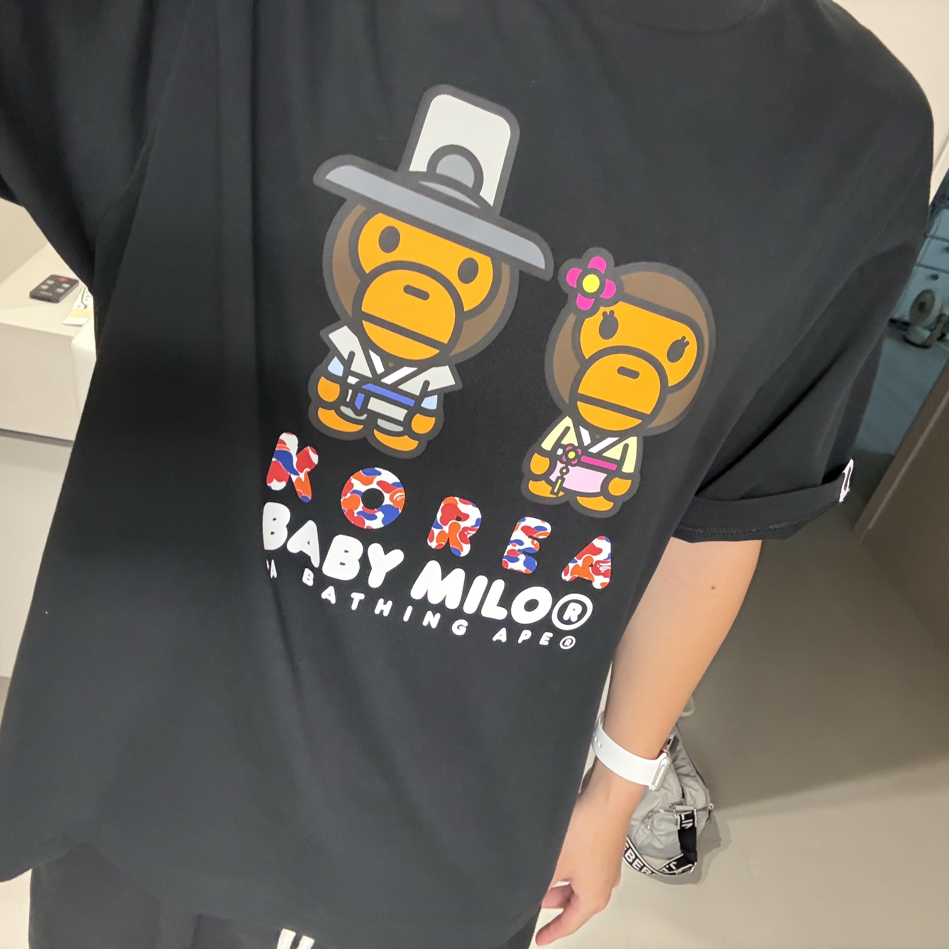 BAPE Baby Milo T-Shirt Black - Korea Exclusive 착용 스타일 - 1