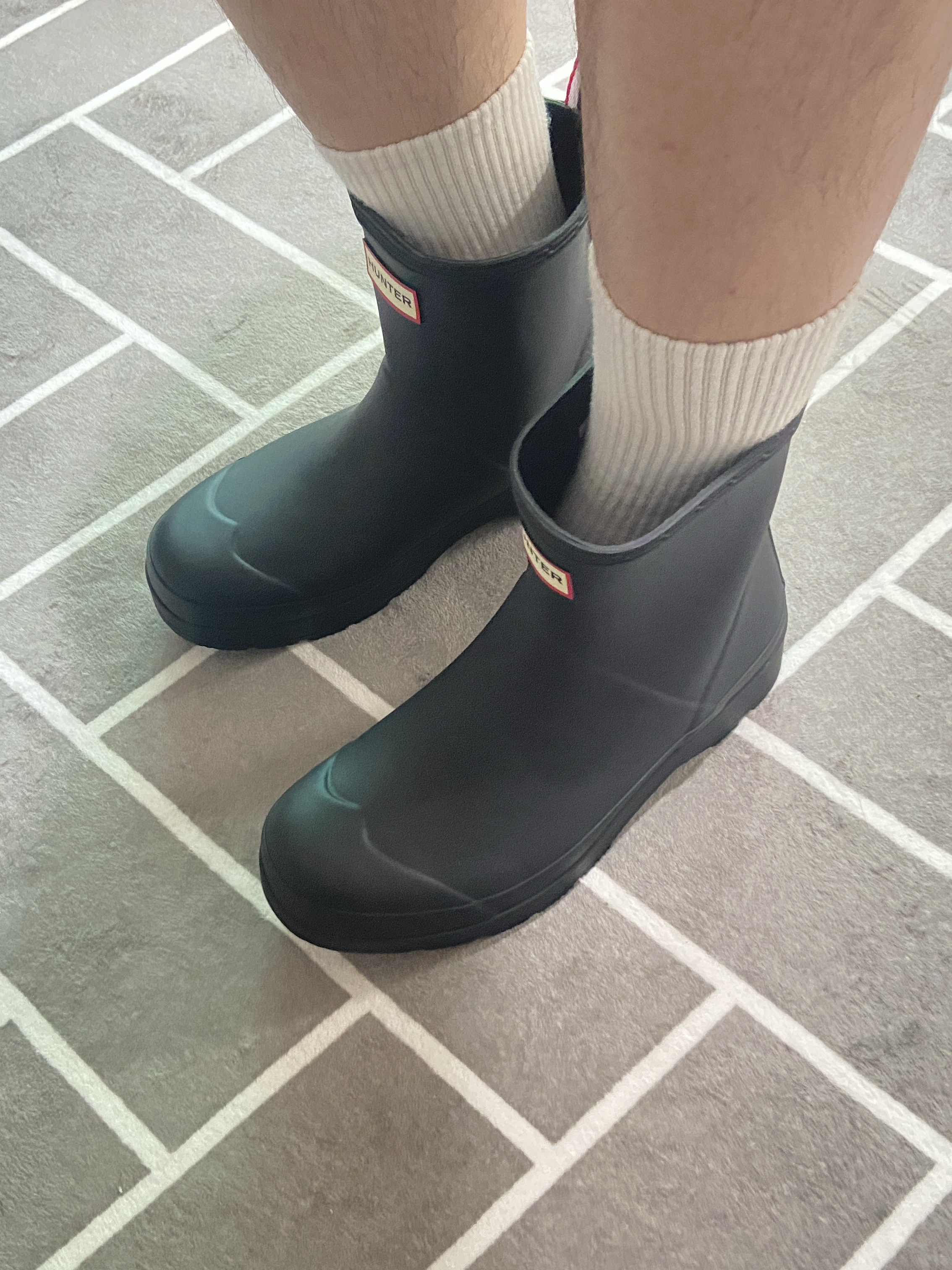 Hunter Play Short Wellington Boots Black 착용 스타일 - 2