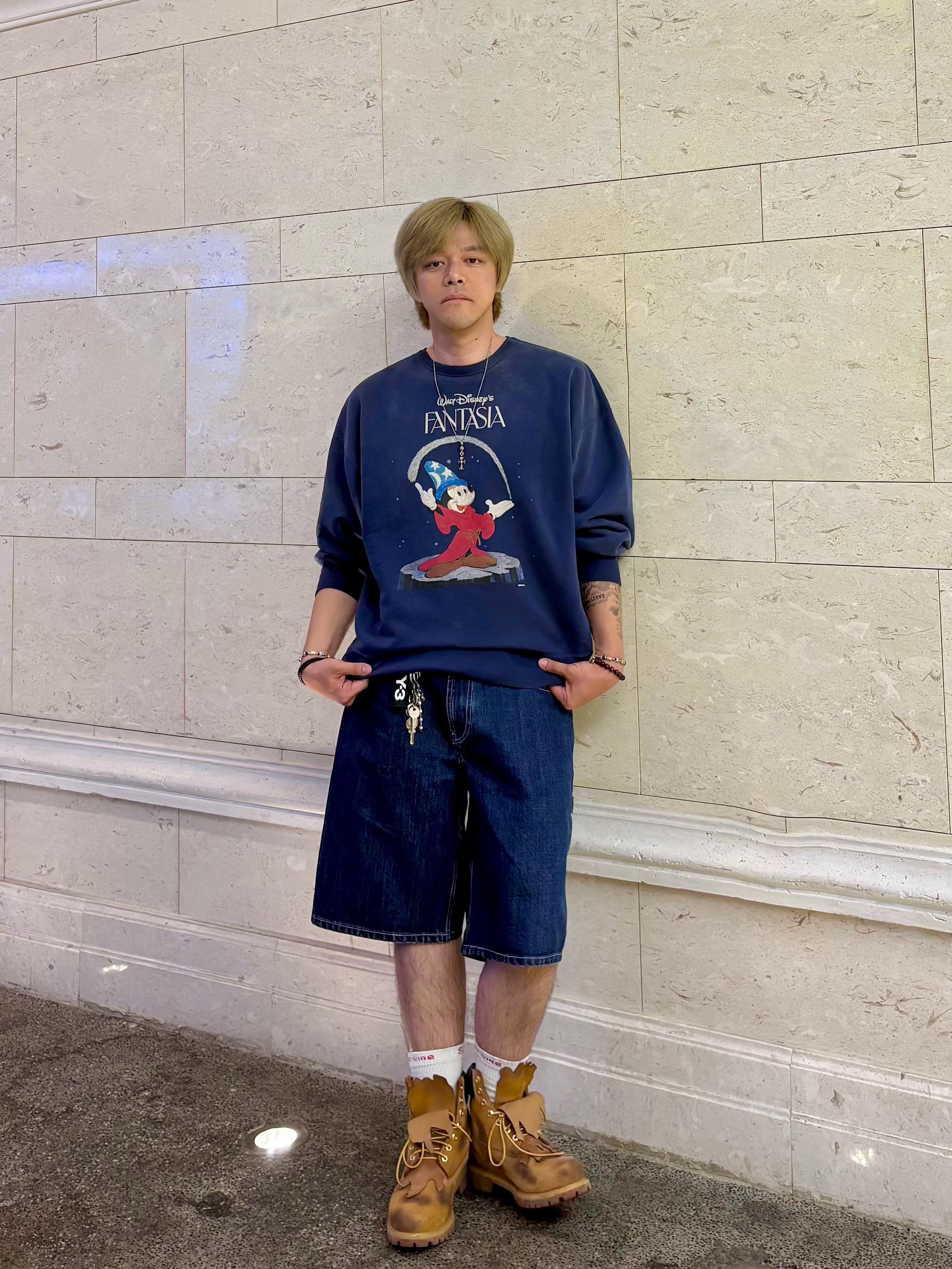 Saint Mxxxxxx x Disney Fantasia Crewneck Sweatshirt Navy - 25SS, Supreme x Nike Denim Short Indigo - 24SS 착용 스타일 - 3