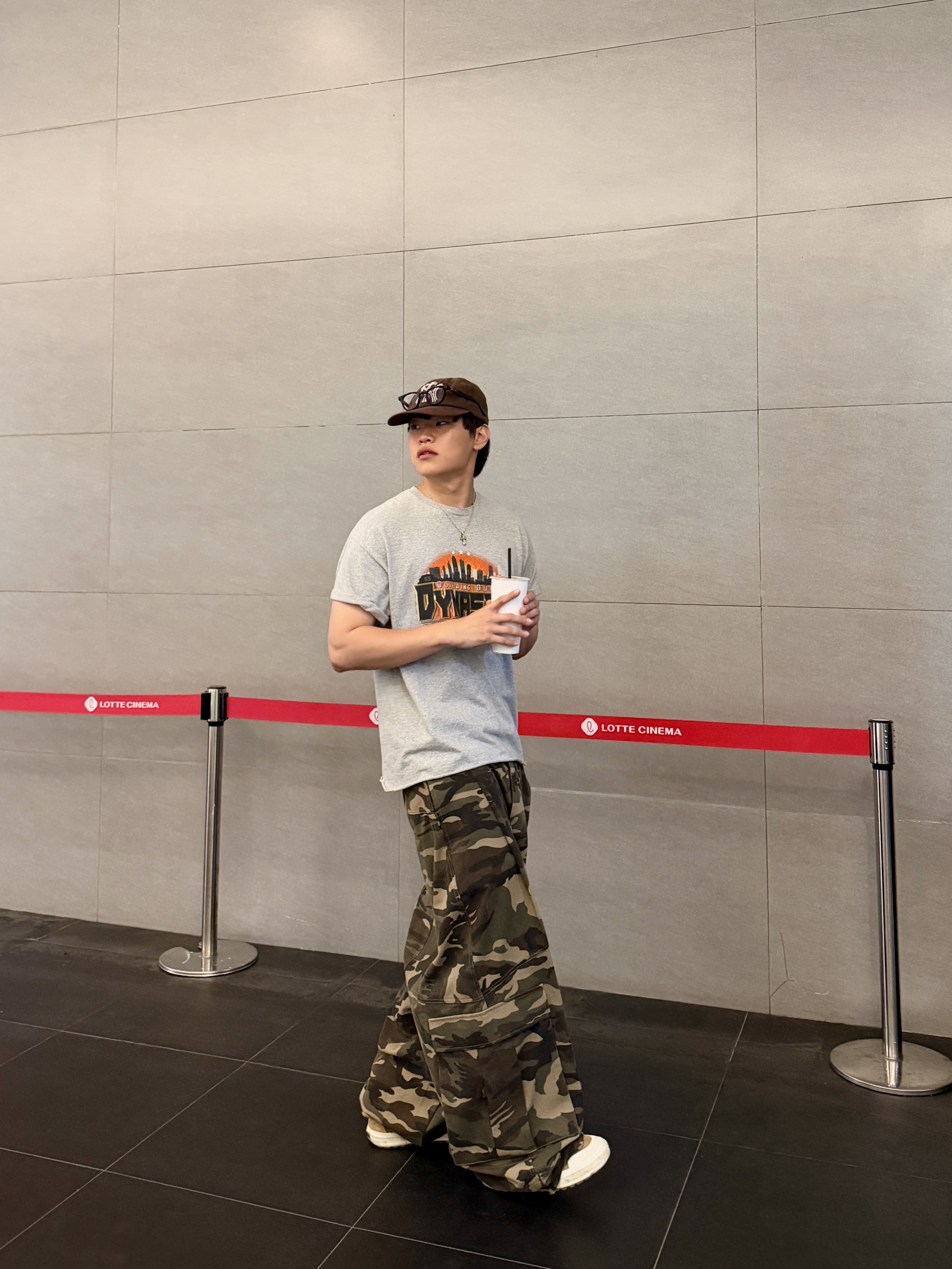 ETCE Ny Cross Washed Cap Brown, Undermycar Mu.54 Anti Fxxking Logo Play Big Cargo Camo Pants Camo Mocha 착용 스타일 - 1