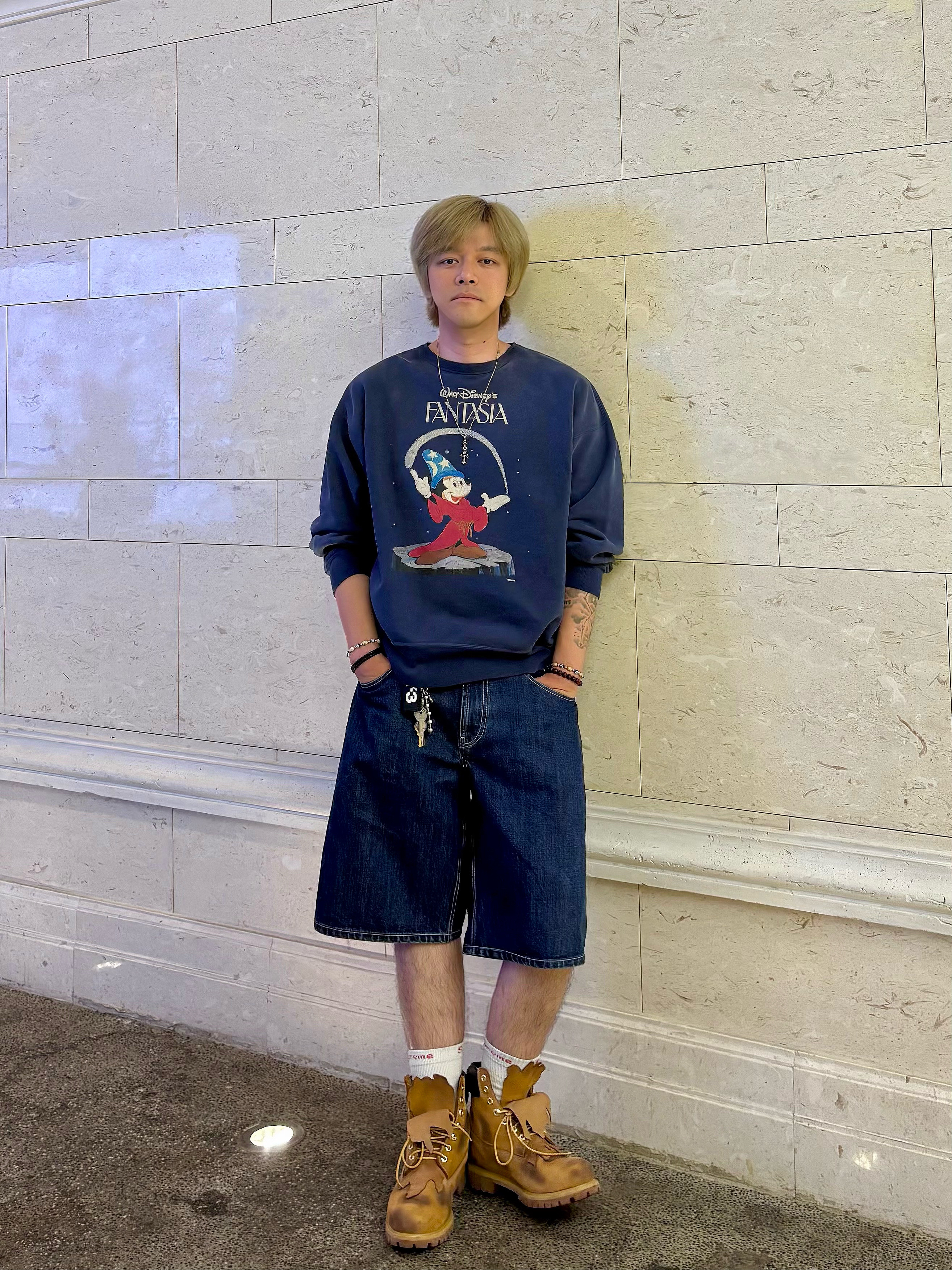 Saint Mxxxxxx x Disney Fantasia Crewneck Sweatshirt Navy - 25SS, Supreme x Nike Denim Short Indigo - 24SS 착용 스타일 - 1
