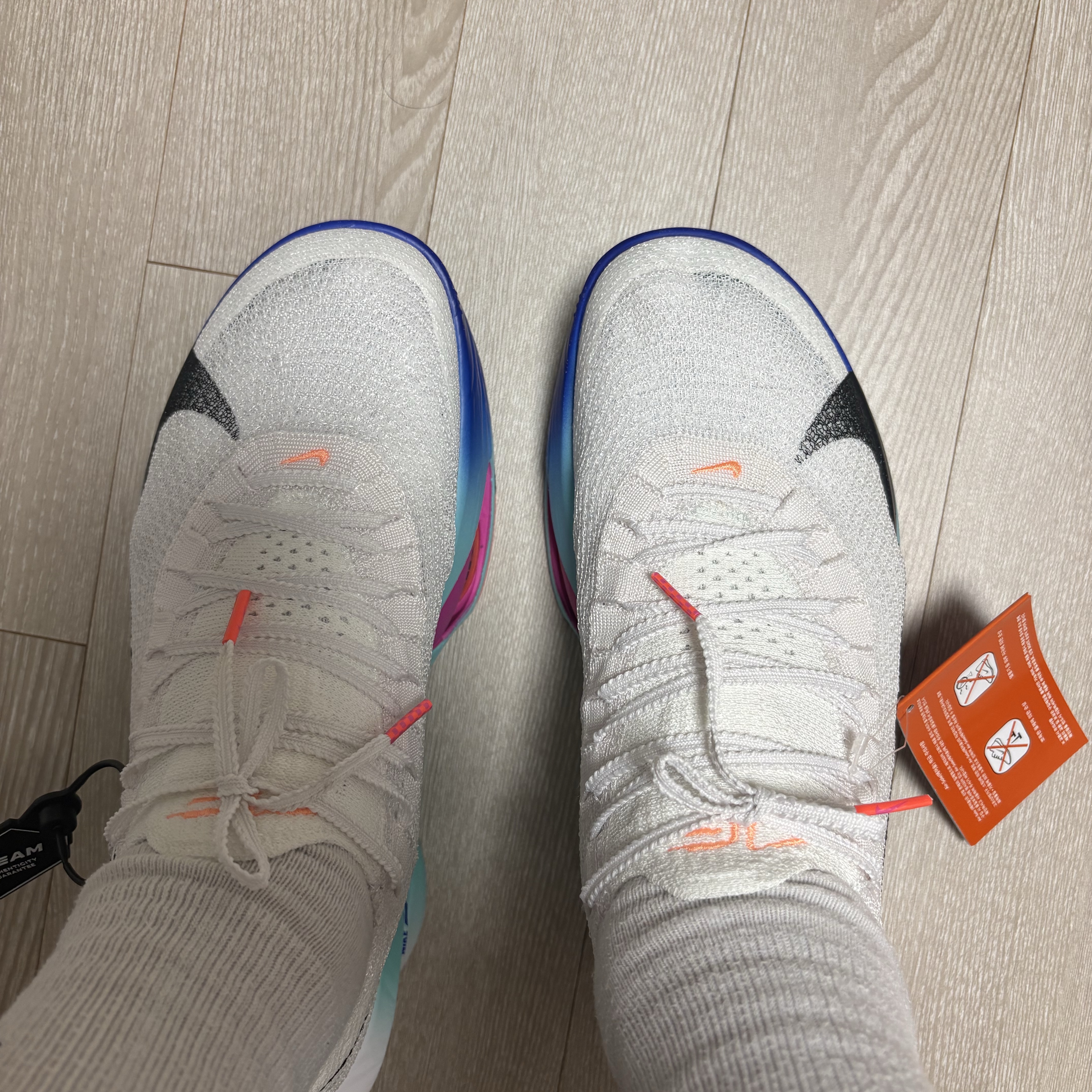 Nike Air Zoom Alphafly Next% 3 White Hyper Turquoise 착용 스타일 - 4