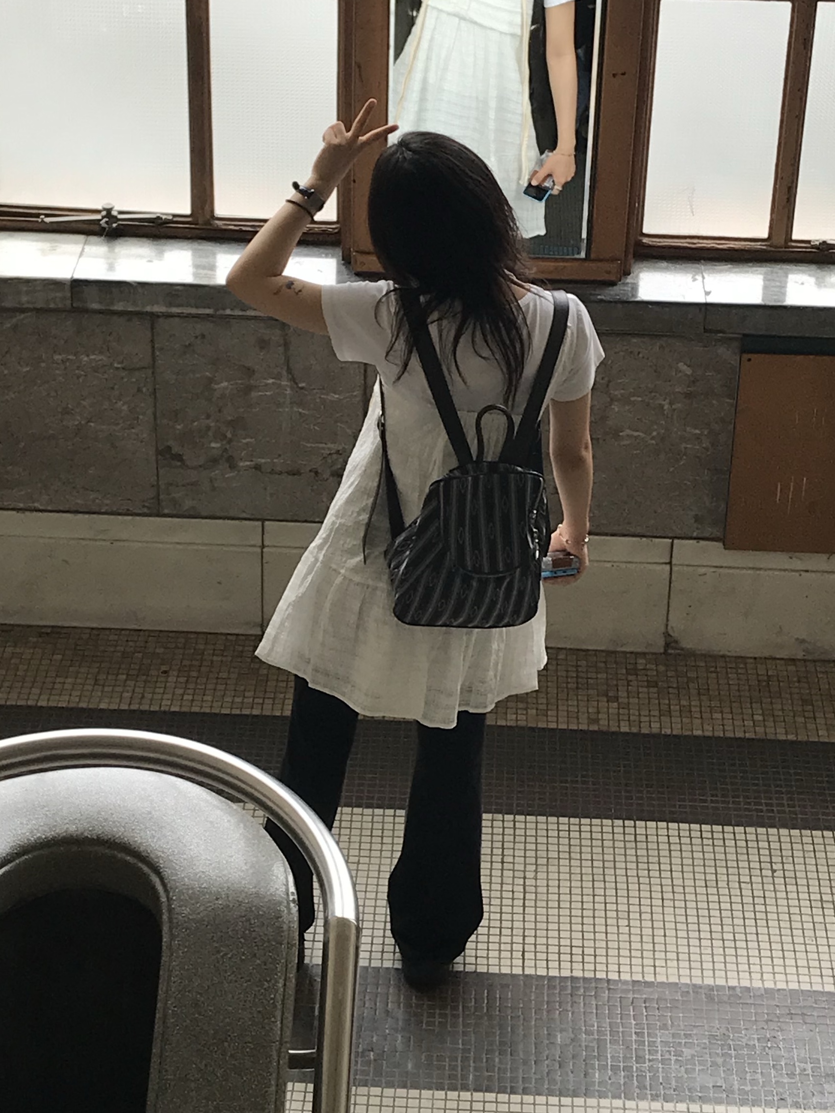 Mischief Jacquard Rucksack Black 착용 스타일 - 1