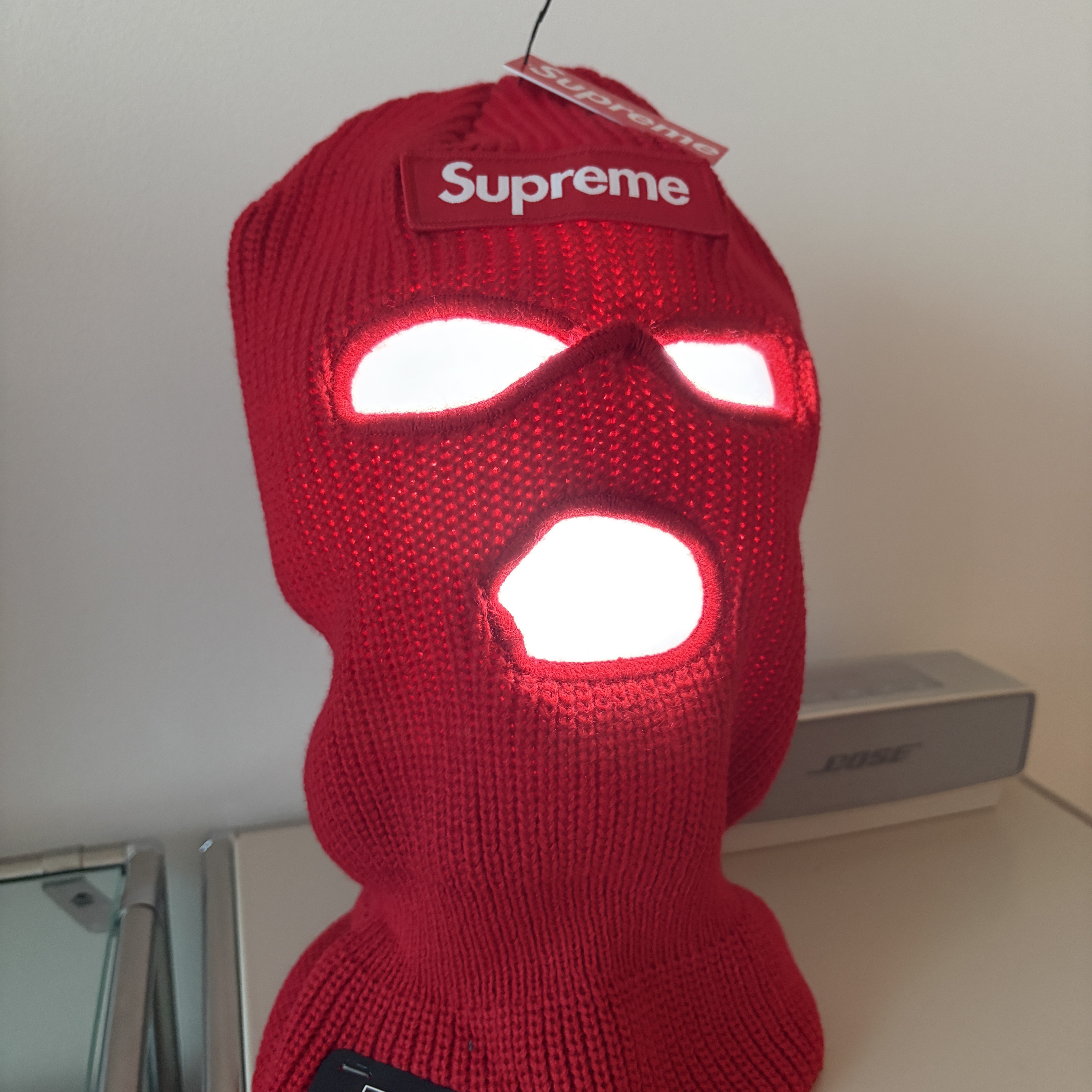 Supreme New Era Box Logo Balaclava Rad - 24FW 착용 스타일