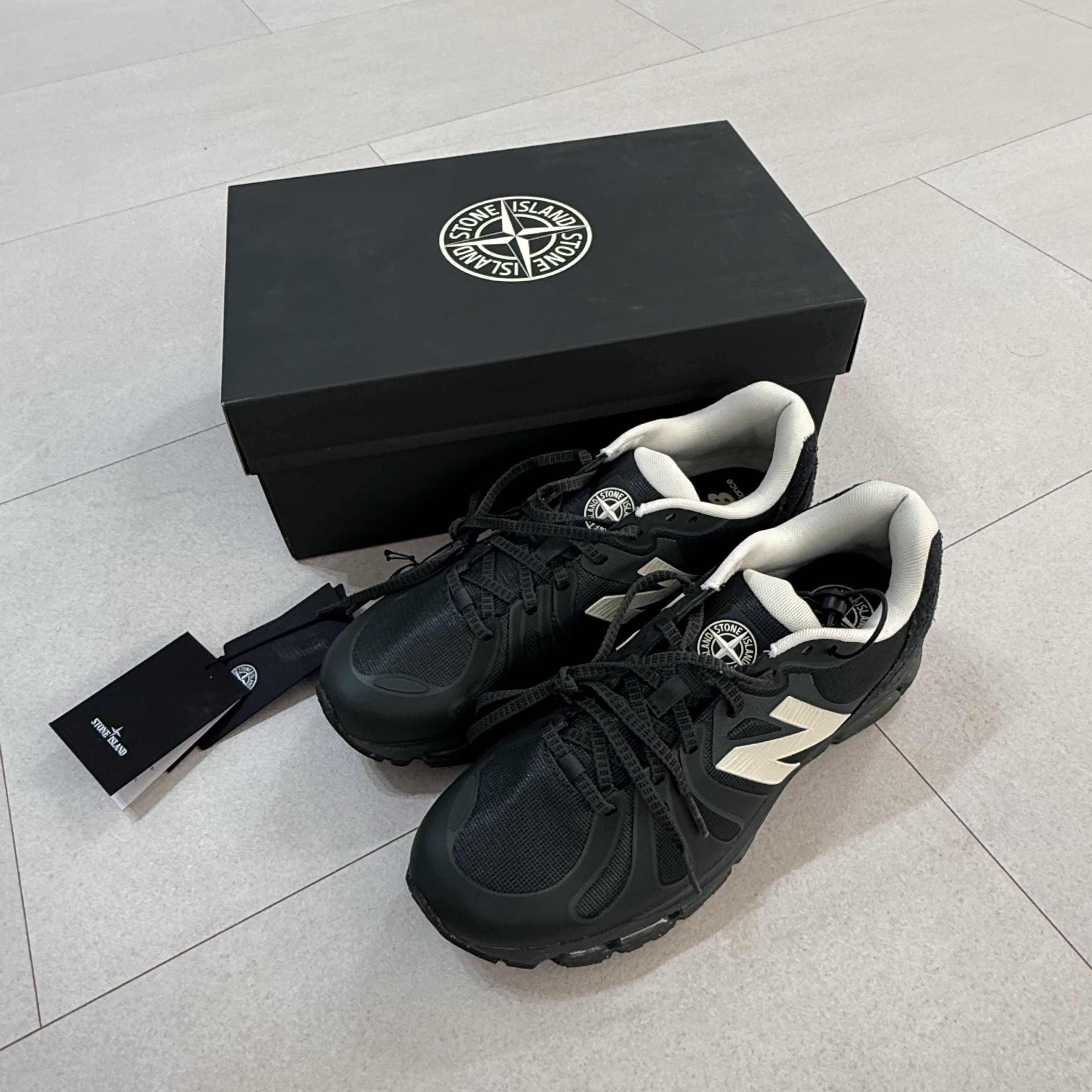 New Balance x Stone Island 1890 Deep Forest Tap Shoe 착용 스타일