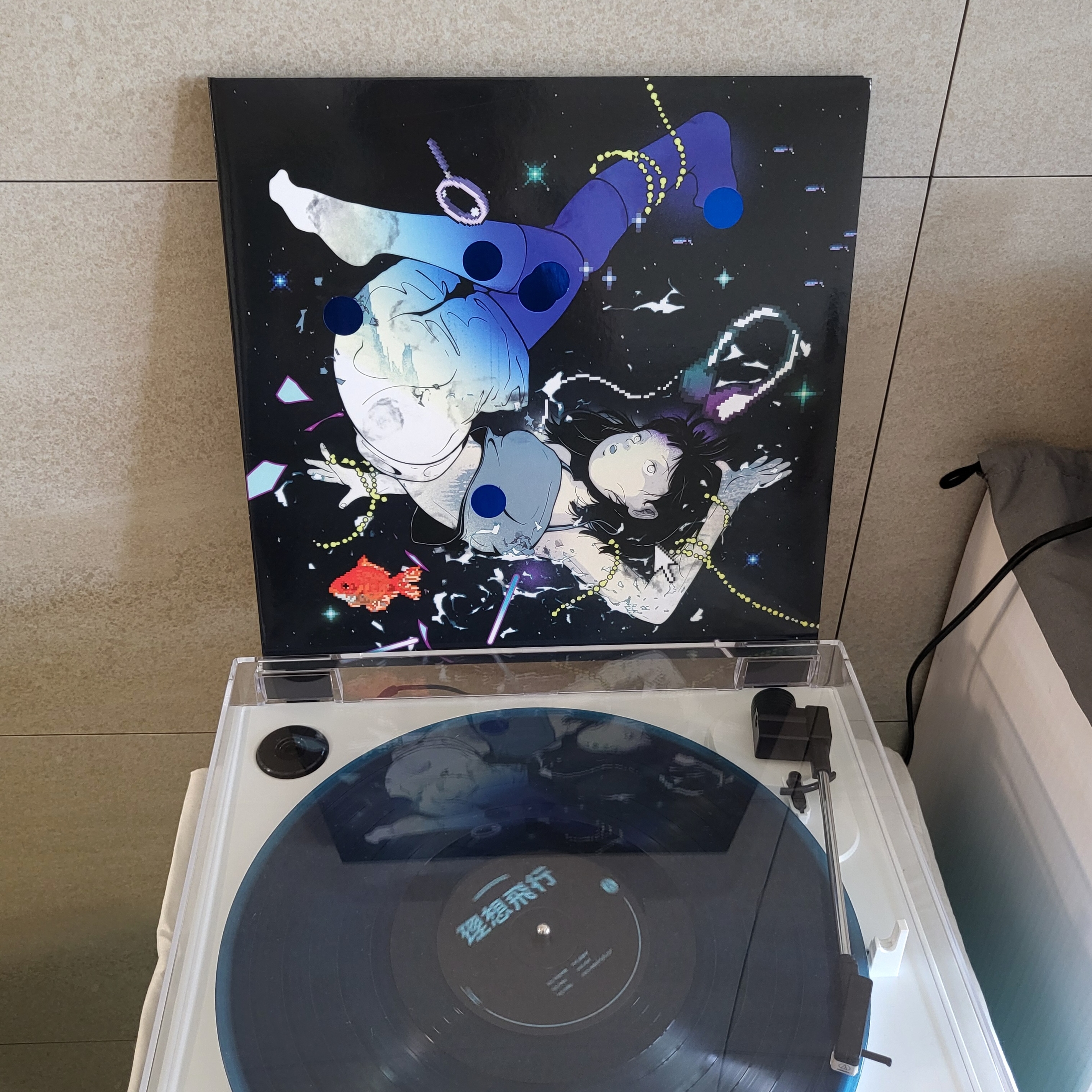 Marshall Acton III Bluetooth Cream (Korean Ver.), Hanroro 1st EP Take Off E Blue Marble 착용 스타일 - 1
