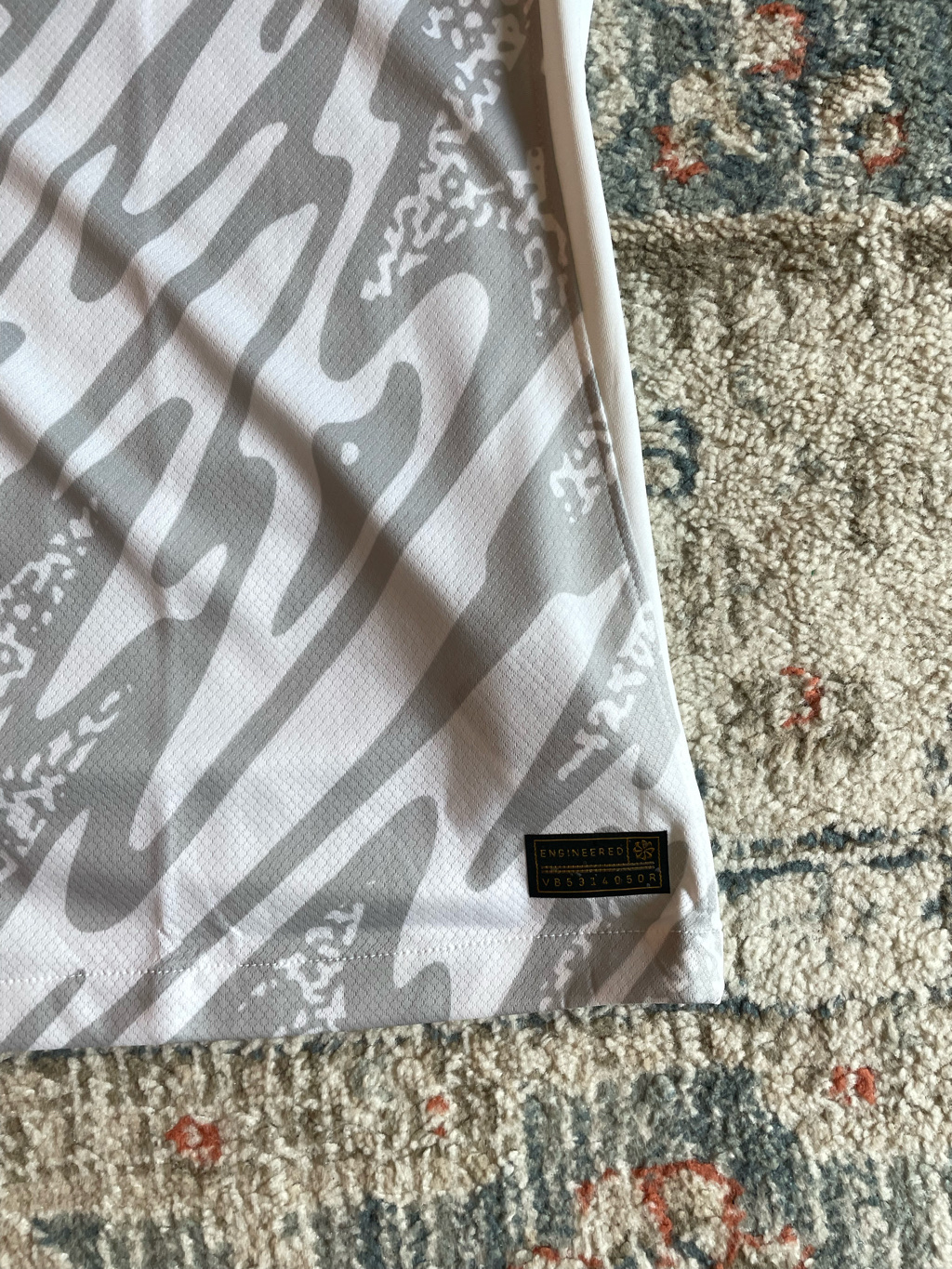 Nike Korea Dri-Fit Authentic Goalkeeper Jersey White Grey (FJ1240-100) (Non Marking Ver.) 착용 스타일 - 6