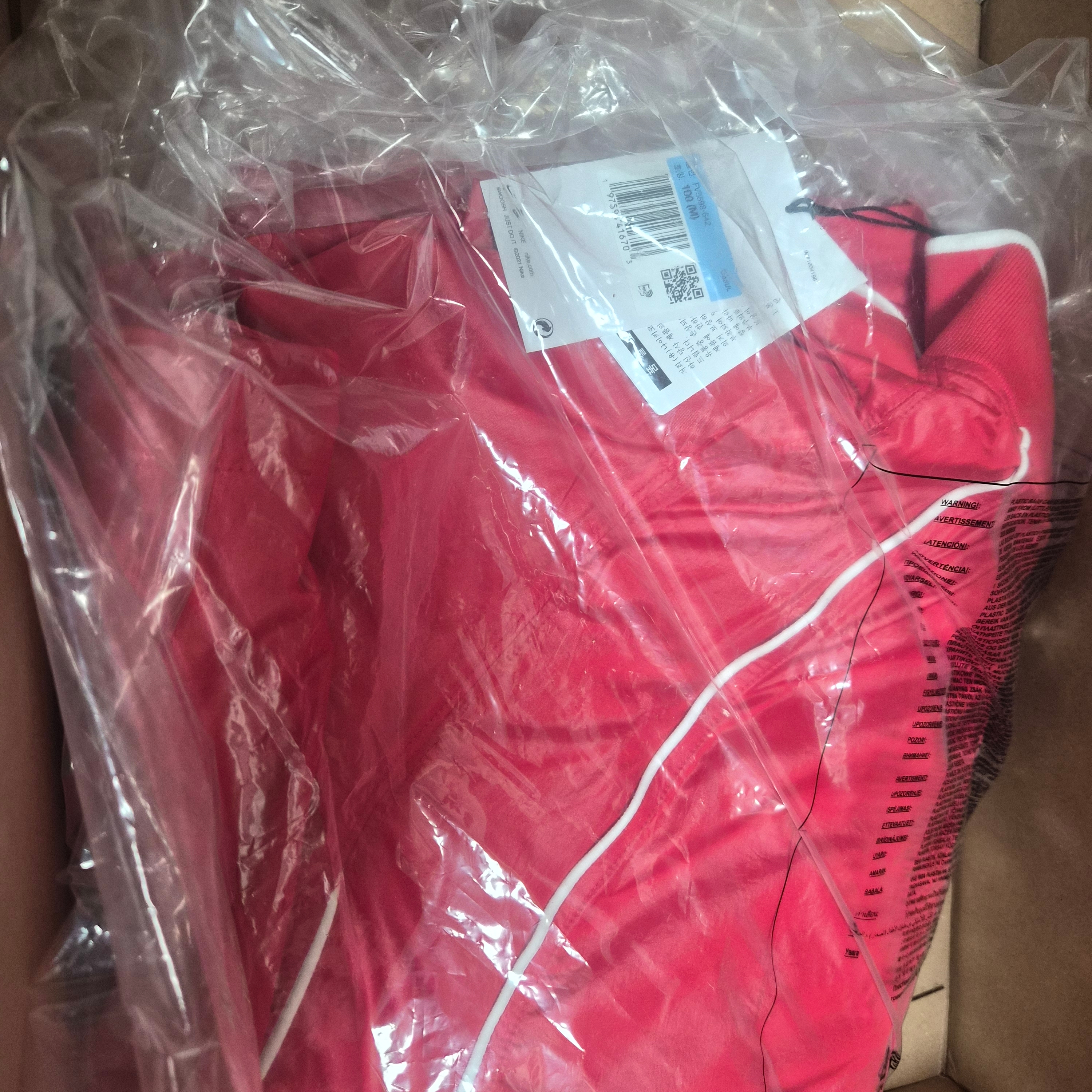 Nike x Jacquemus Tracksuit Bottoms University Red White - US/EU 착용 스타일