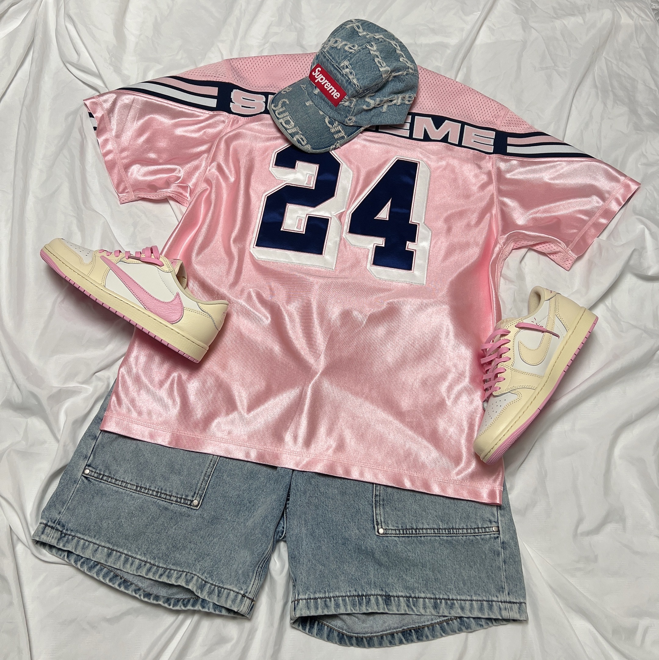 Jordan 1 x Travis Scott Retro Low OG SP Muslin Shy Pink 착용 스타일 - 3