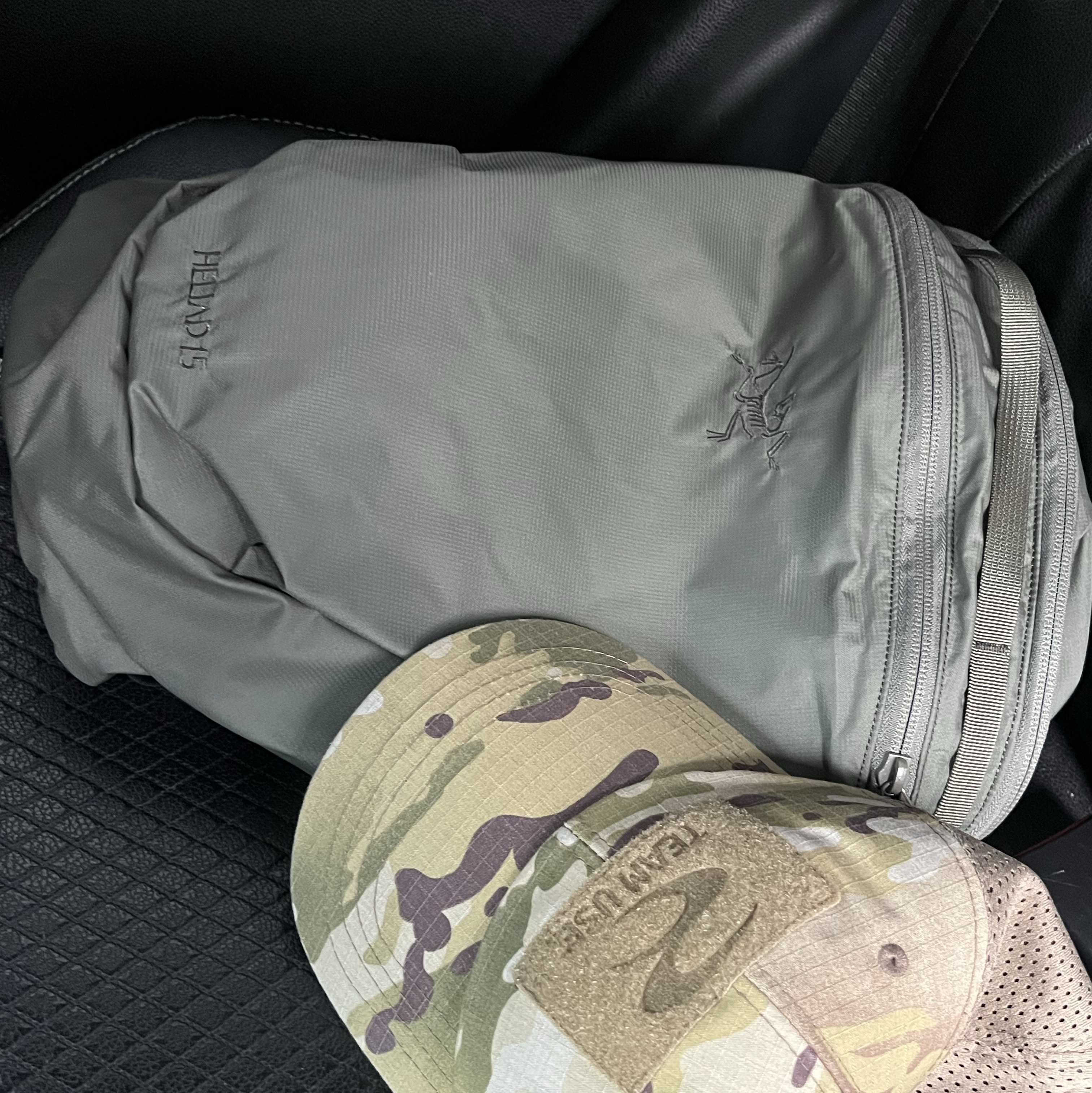 Arc'teryx Heliad 15 Backpack Forage 착용 스타일