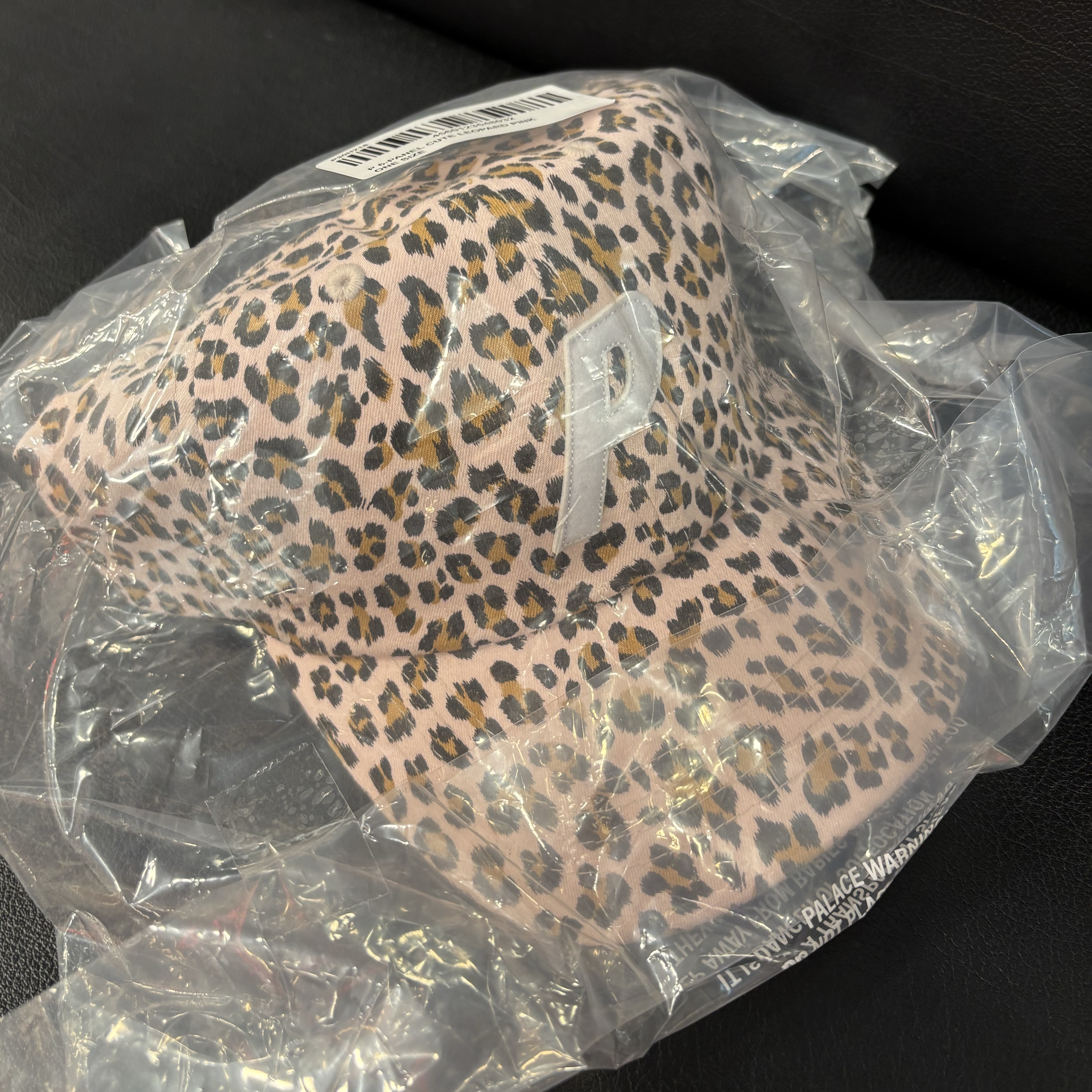 Palace P 6-Panel Cute Leopard Pink - 26SS 착용 스타일
