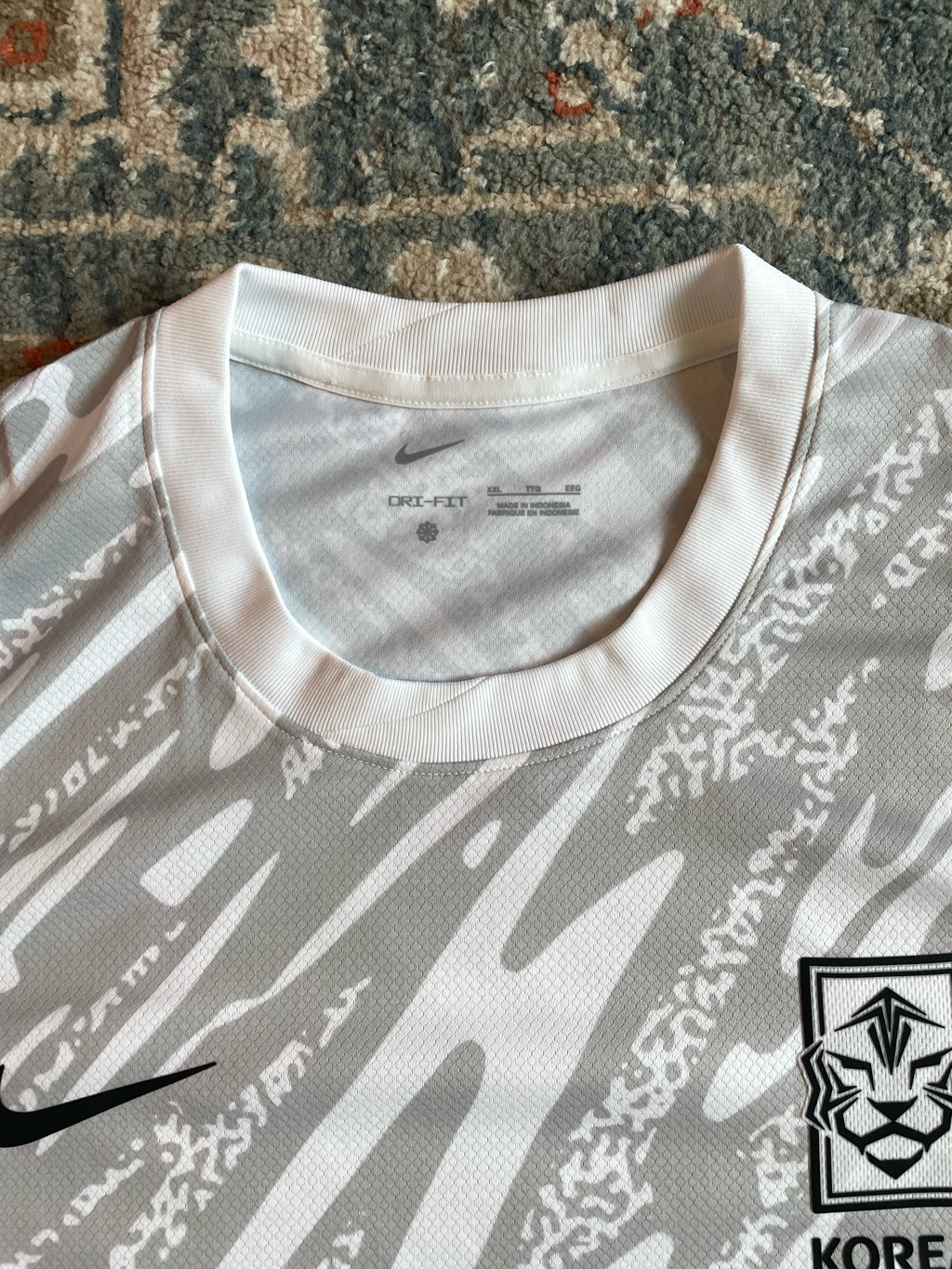 Nike Korea Dri-Fit Authentic Goalkeeper Jersey White Grey (FJ1240-100) (Non Marking Ver.) 착용 스타일 - 2