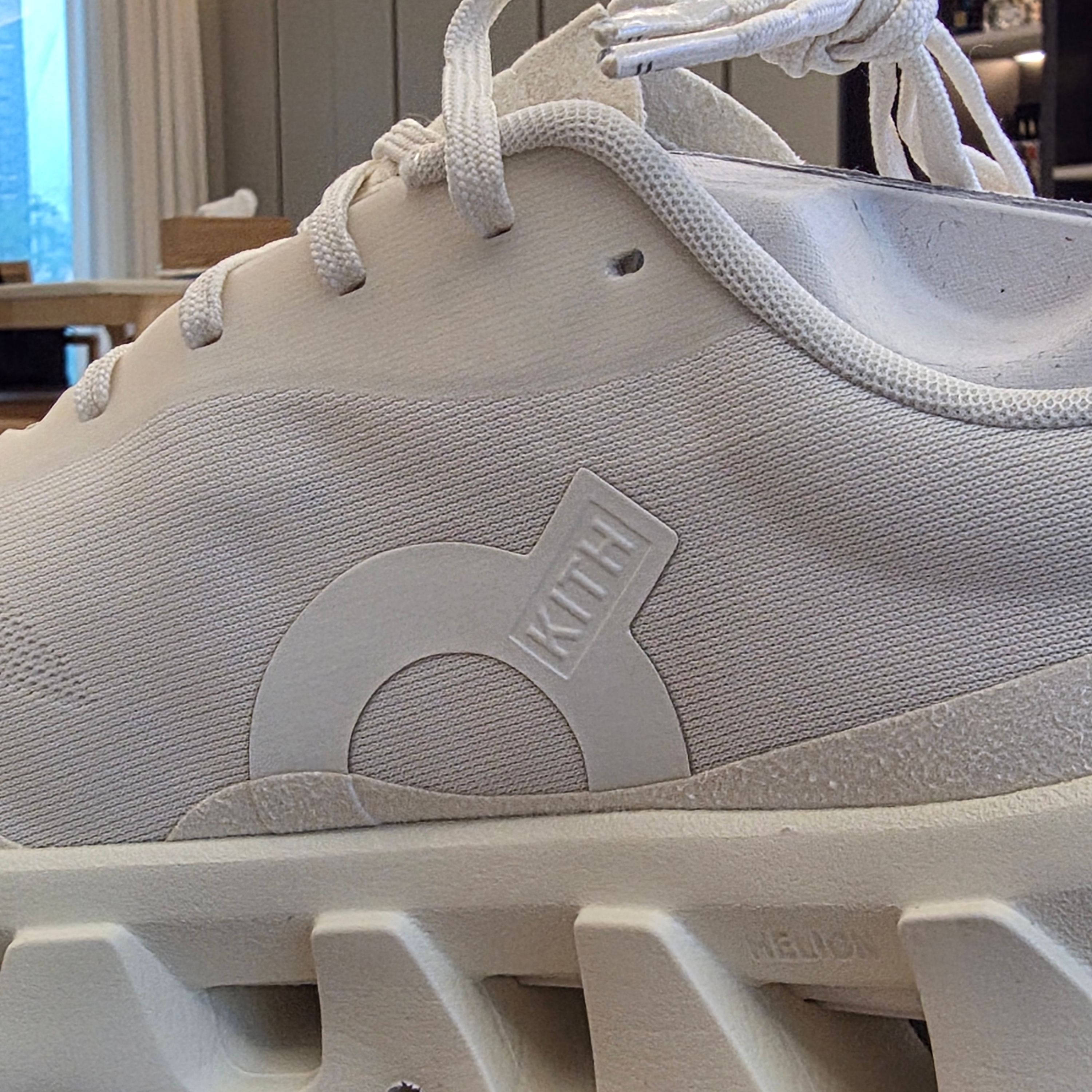 On Running x Kith K-Tech 1 Tofu 착용 스타일 - 4
