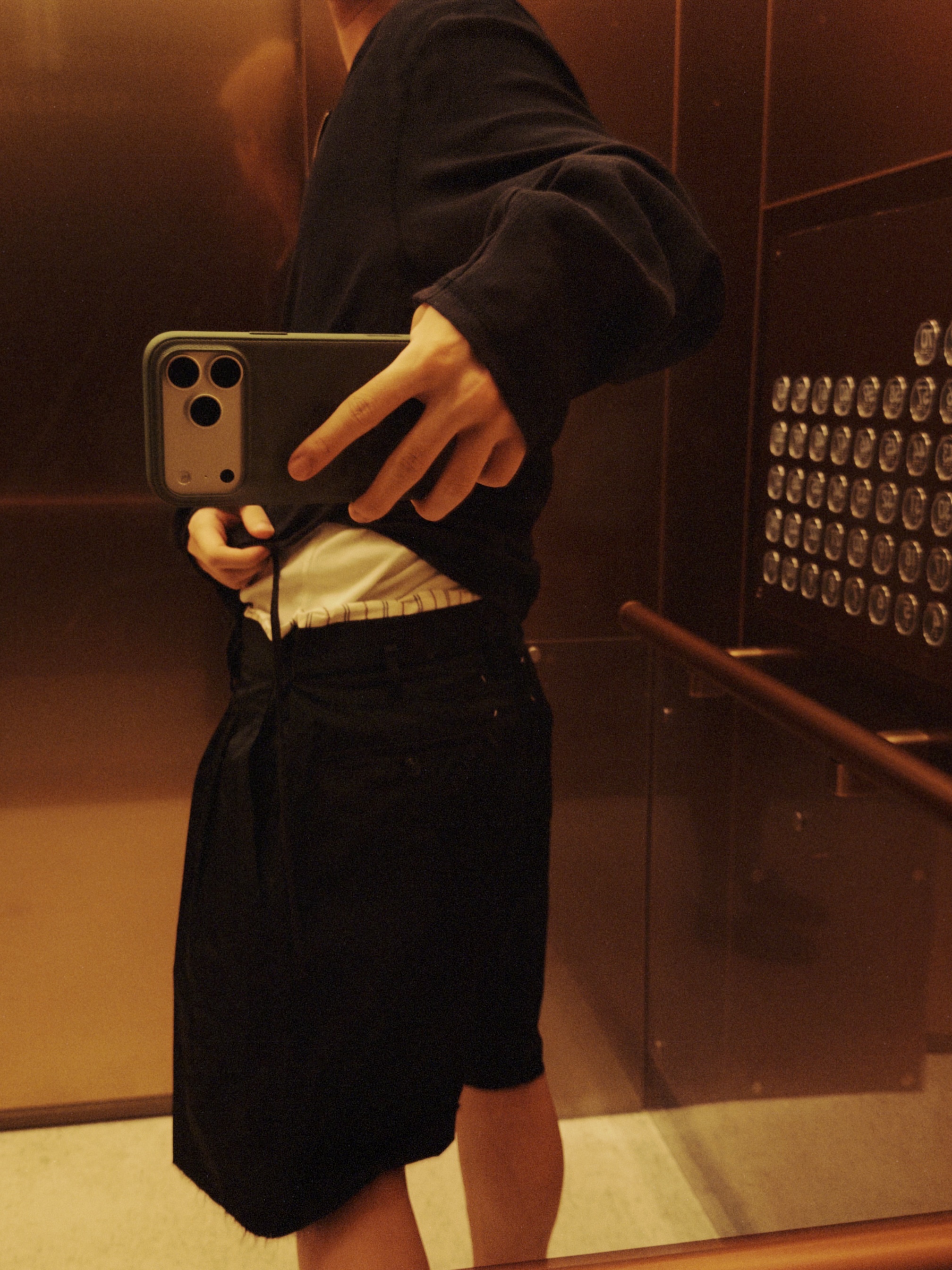 Maison Margiela Tailored Shorts Black 착용 스타일