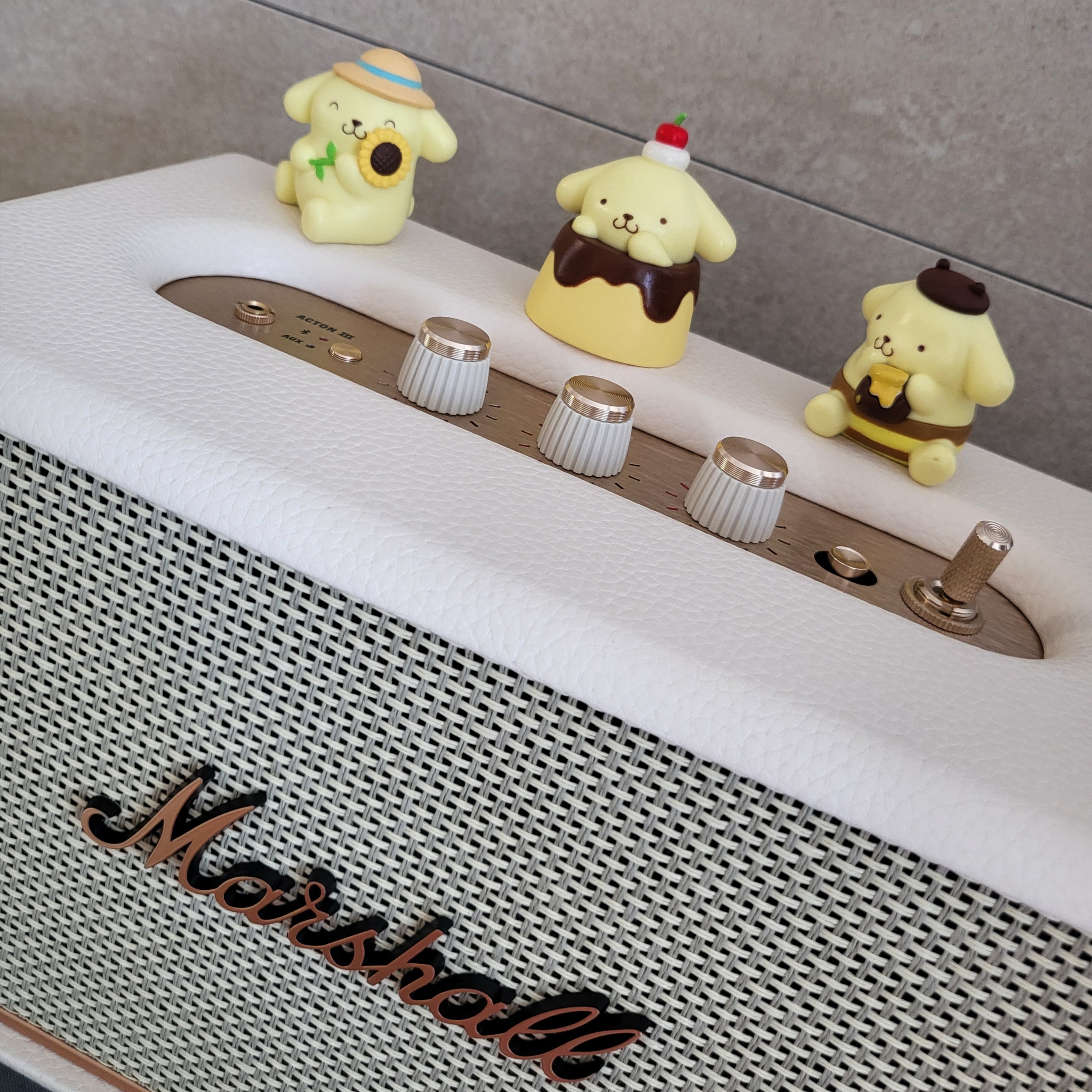 Marshall Acton III Bluetooth Cream (Korean Ver.), Hanroro 1st EP Take Off E Blue Marble 착용 스타일 - 2
