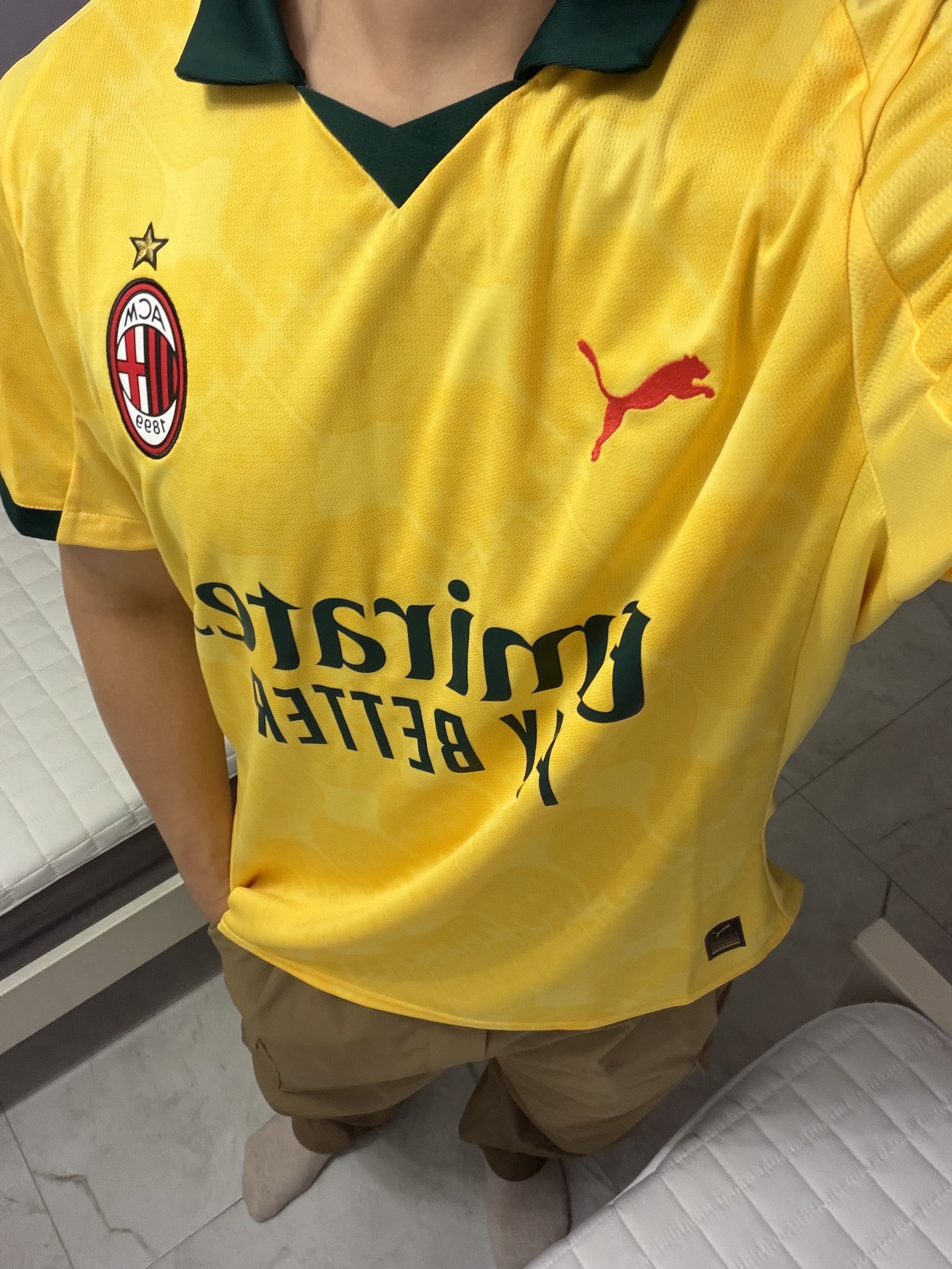 Puma AC Milan 2025/26 3rd Jersey Sunny Yellow Dark Myrtle (Non Marking Ver.) 착용 스타일