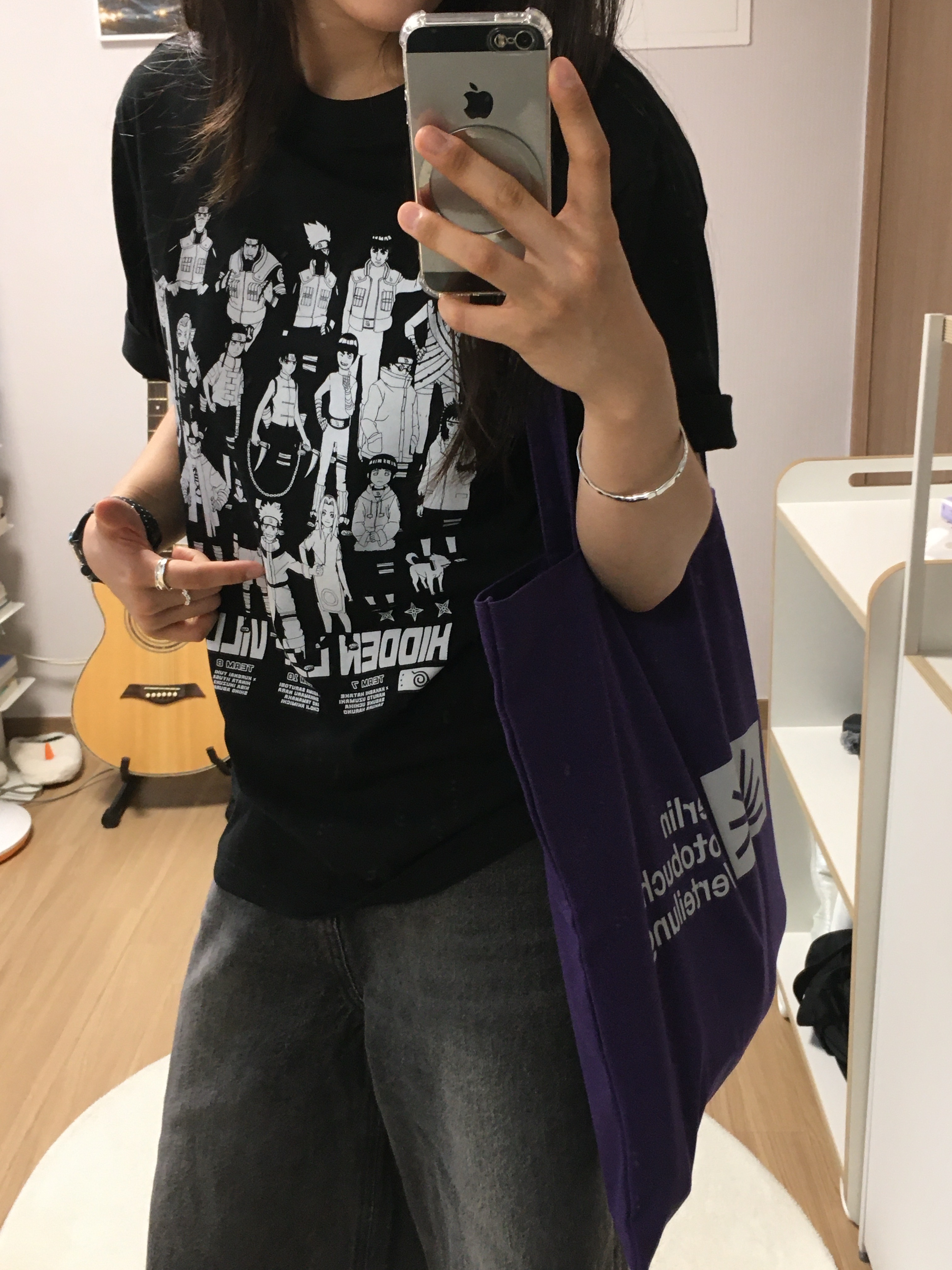 Spao x Naruto Short Sleeve T-Shirt Mix, Berlin Photobook Distribution 002 Bag Purple 착용 스타일 - 1